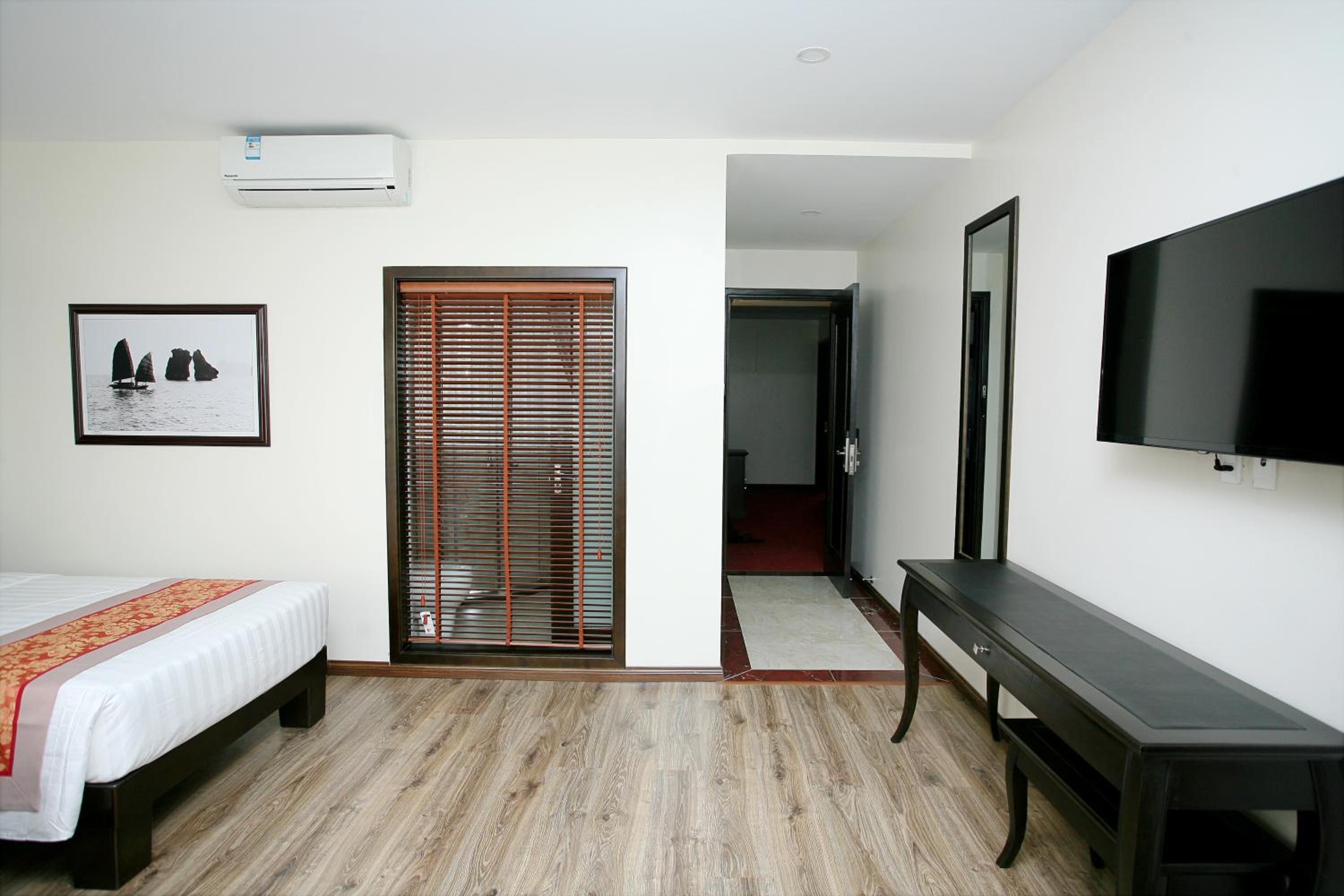 Deluxe Twin Room photo 2
