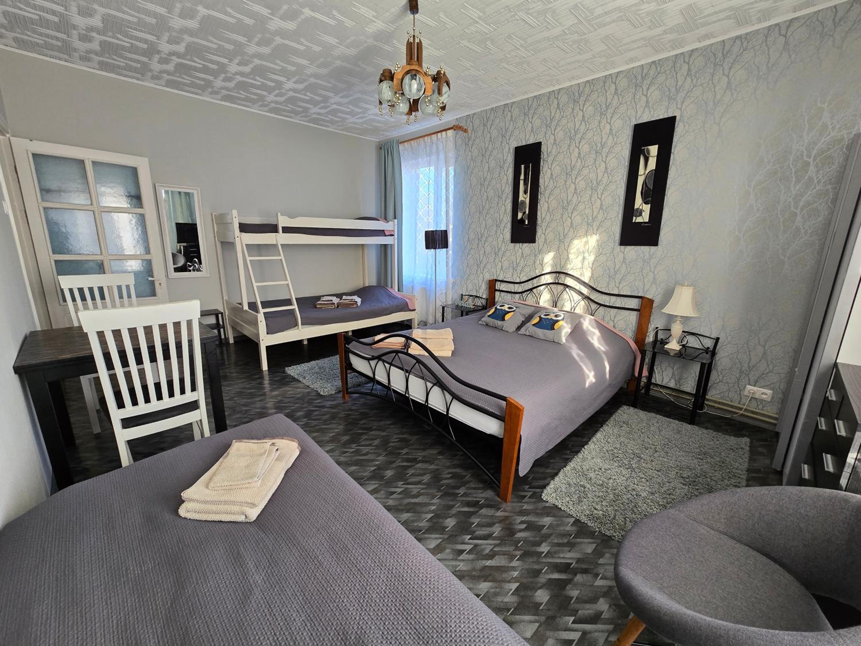 Family Room photo 1