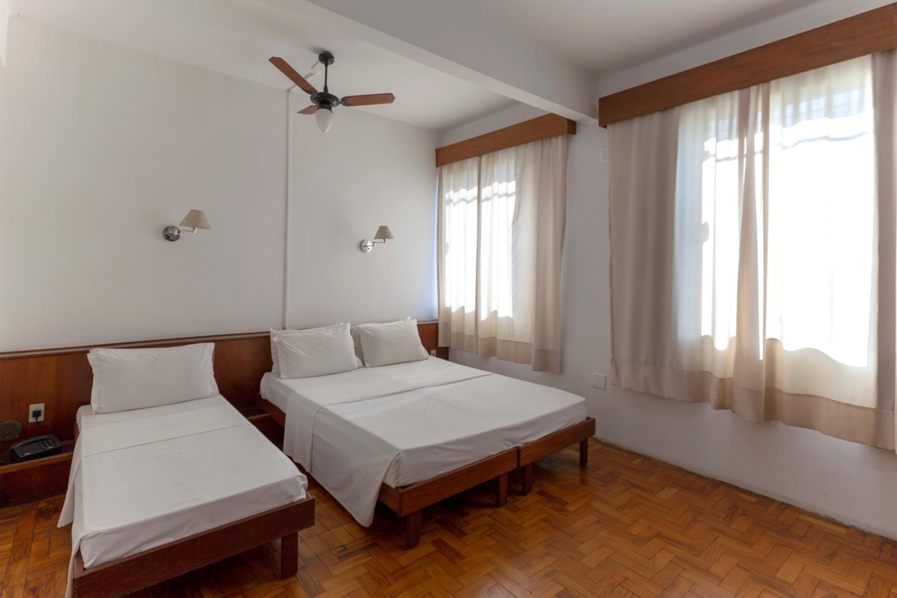 Standard Double Room - Photo 5
