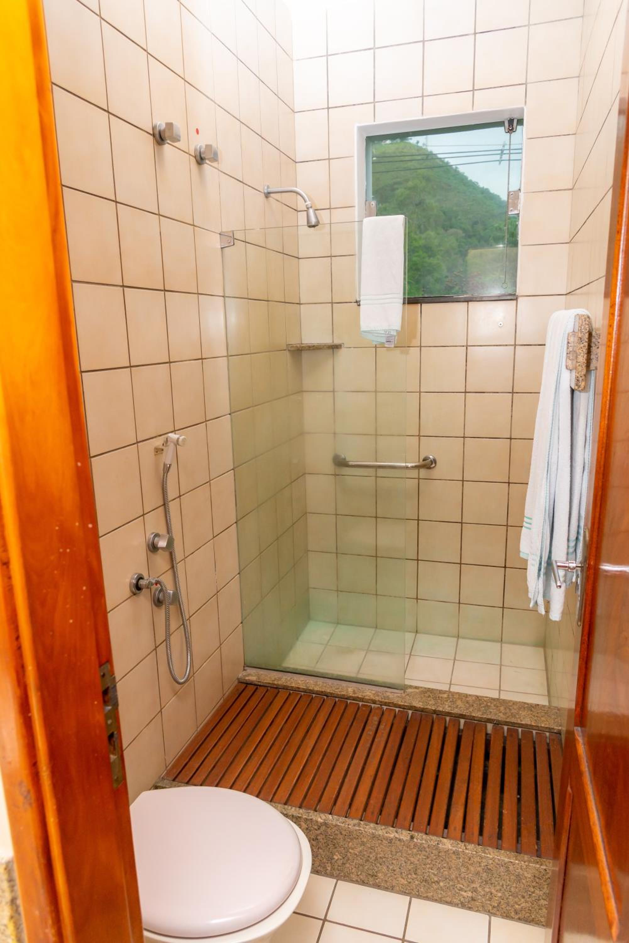 Standard Double Room - Photo 4