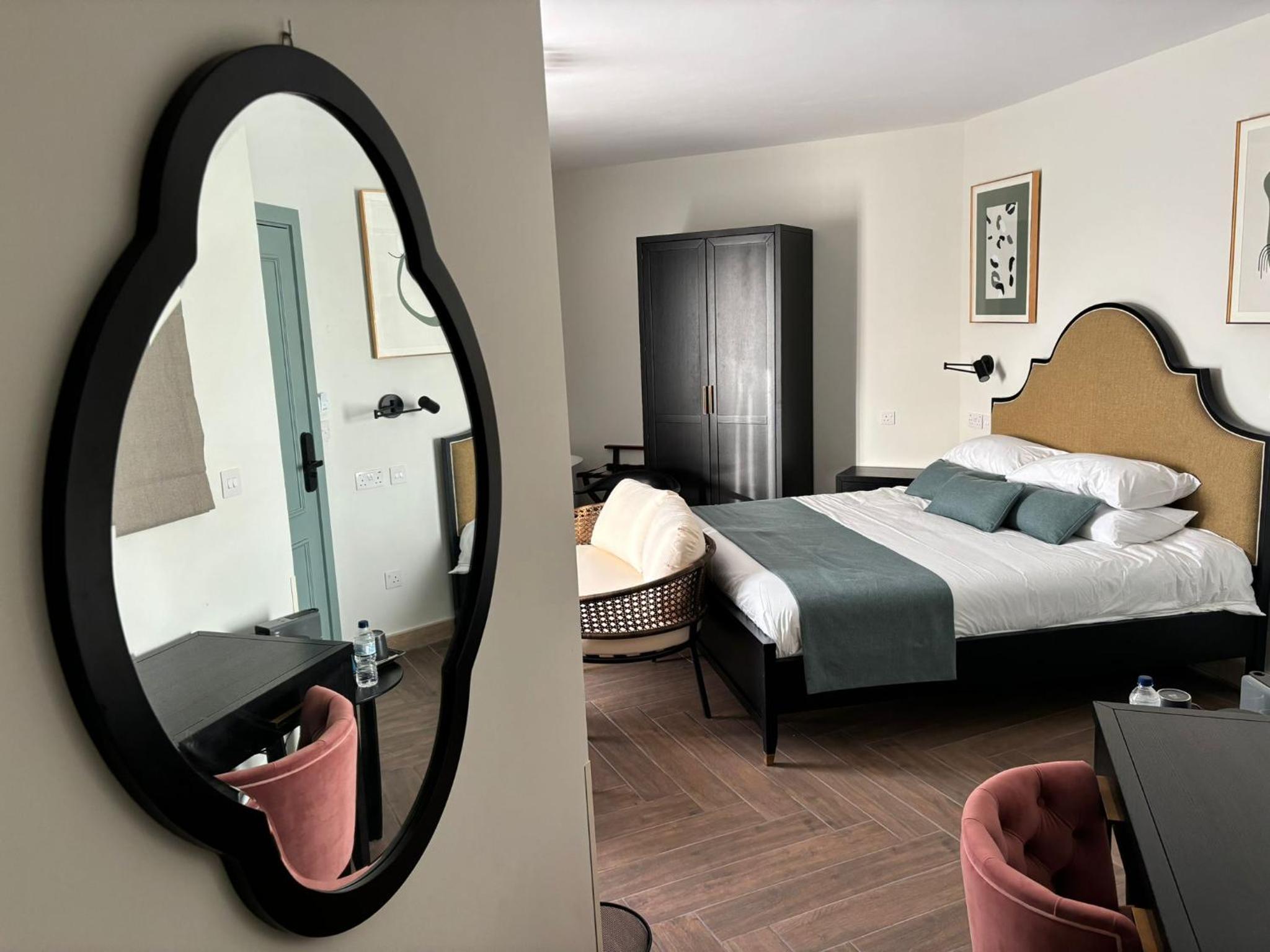 Deluxe Double Room with Balcony and Sea View