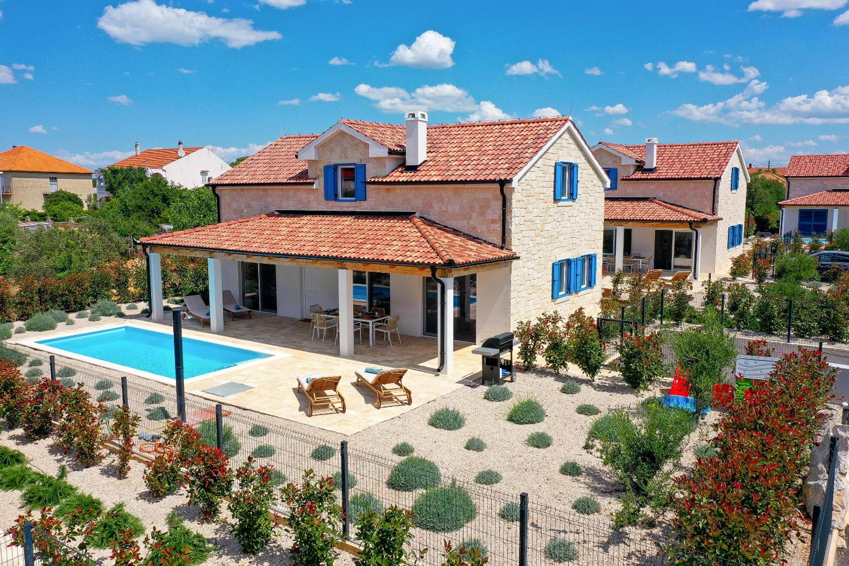 Three-Bedroom Villa photo 2