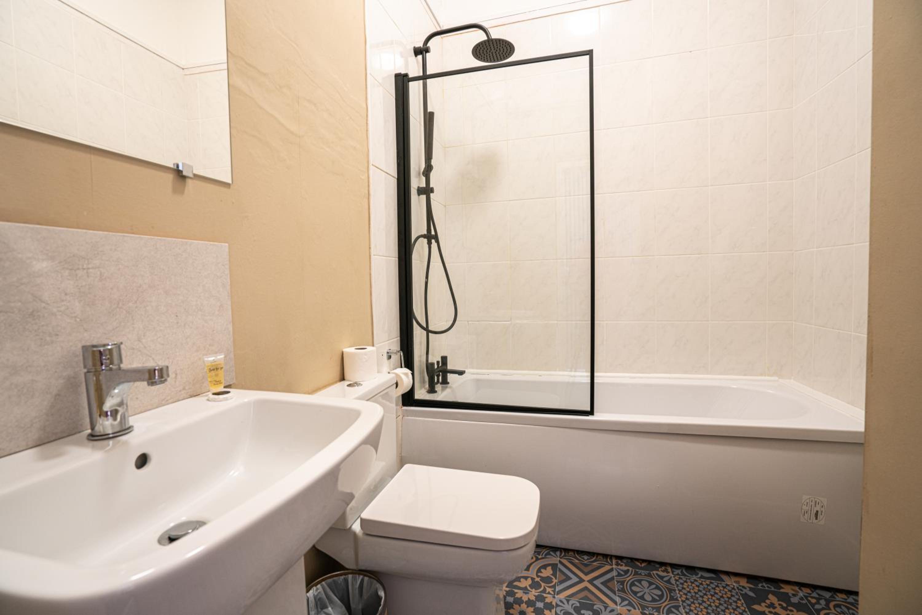 Standard Twin Room photo 2