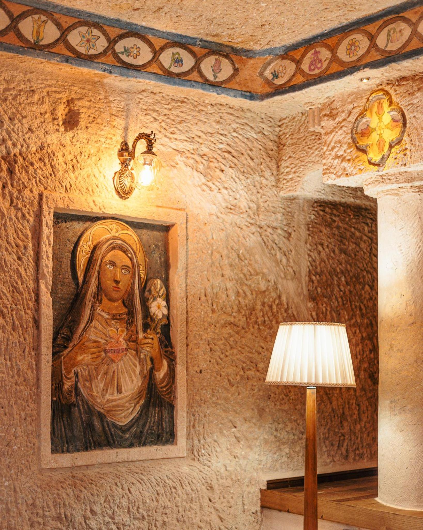 Cellar - Photo 3