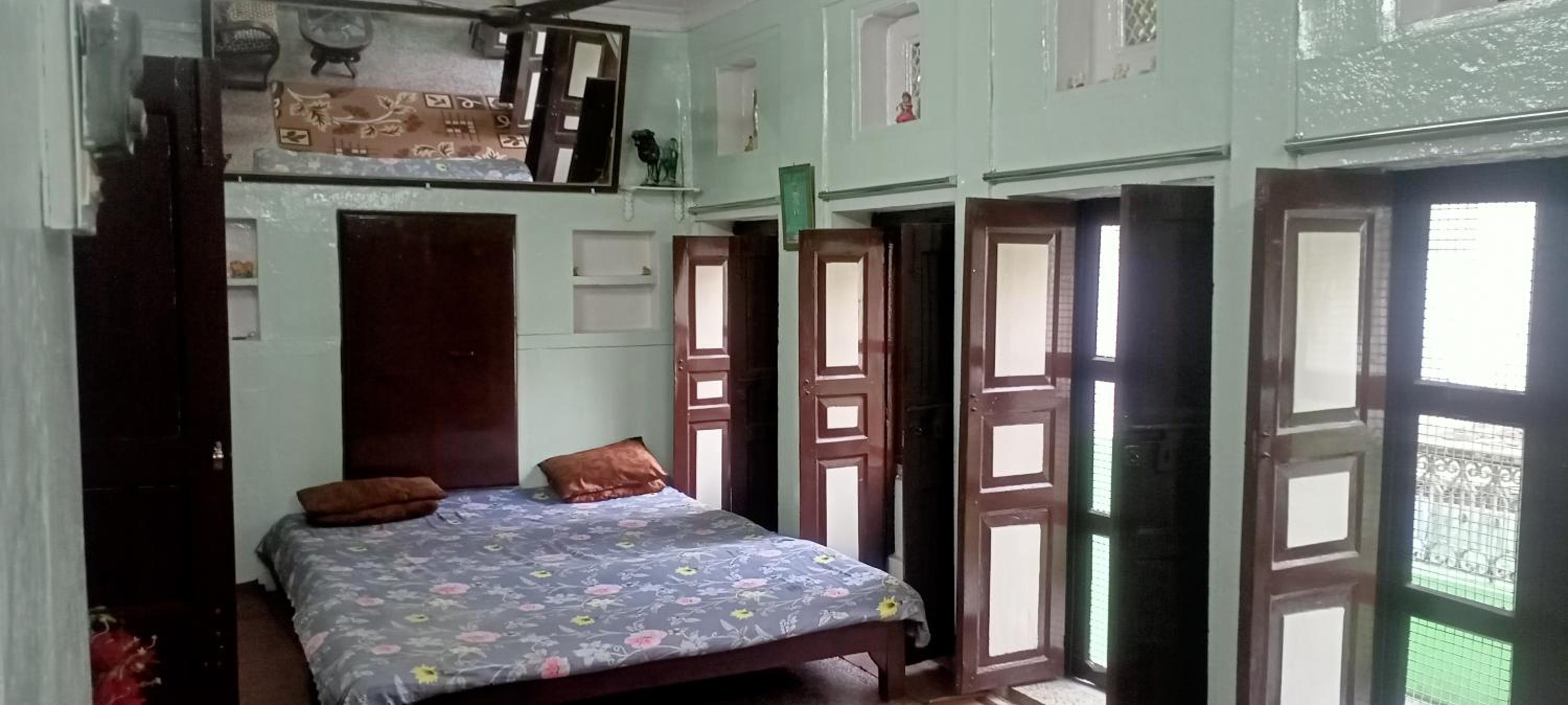 Family Room with Balcony - Photo 9