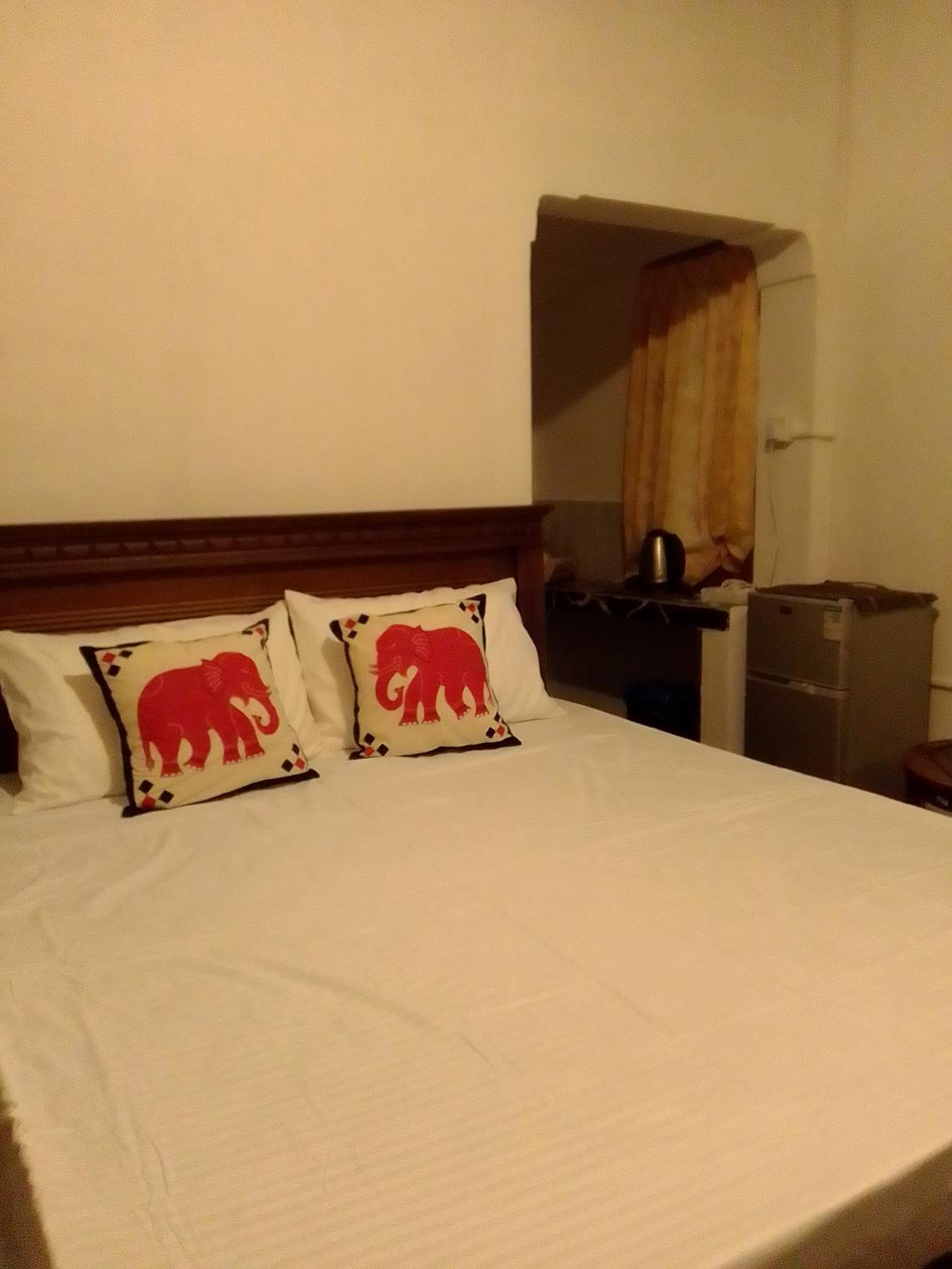 Deluxe Double Room with Balcony photo 3