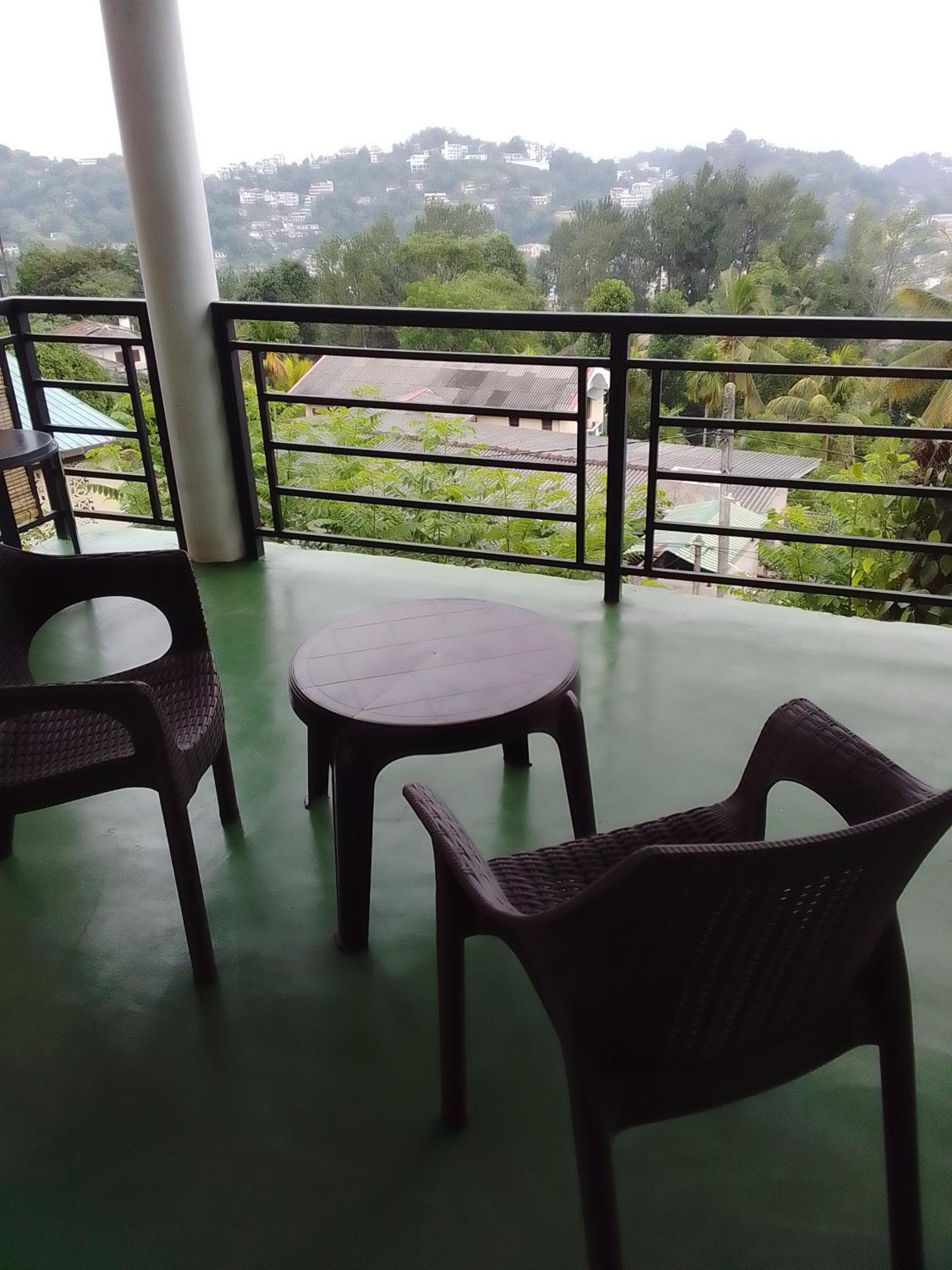 Deluxe Double Room with Balcony photo 2