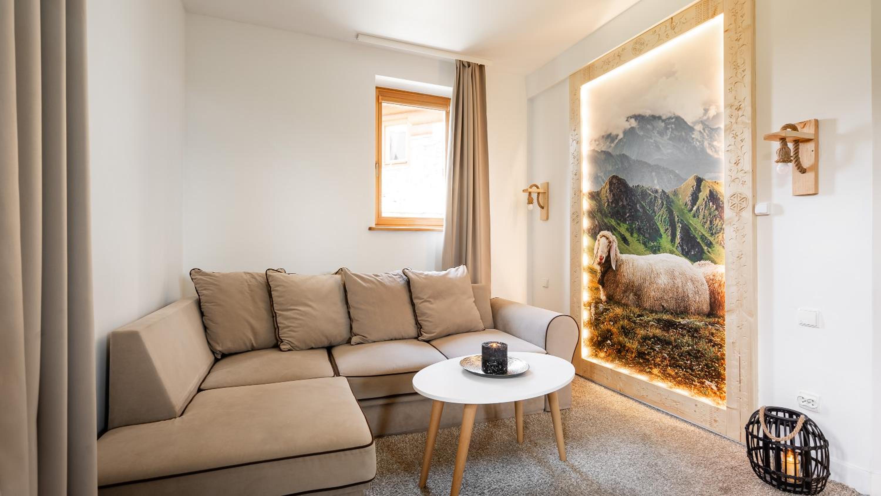One-Bedroom Apartment - Photo 4