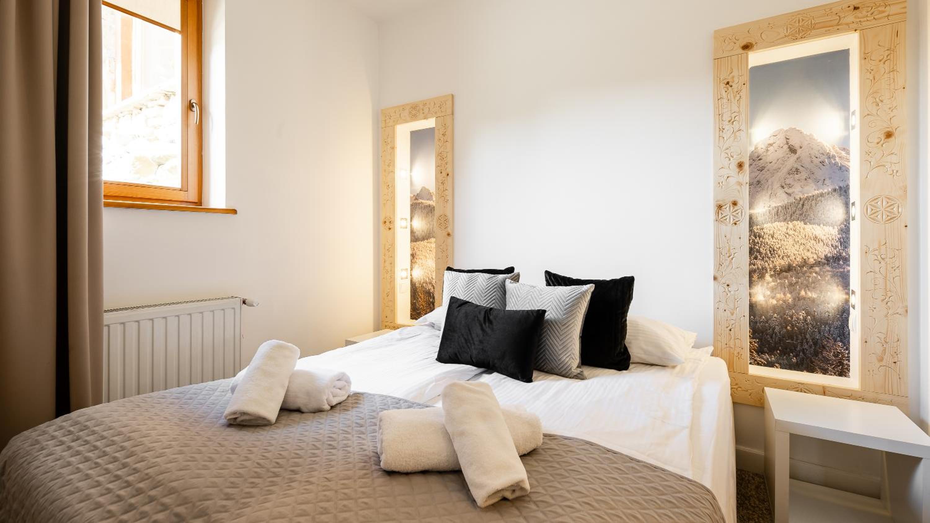 One-Bedroom Apartment - Photo 1