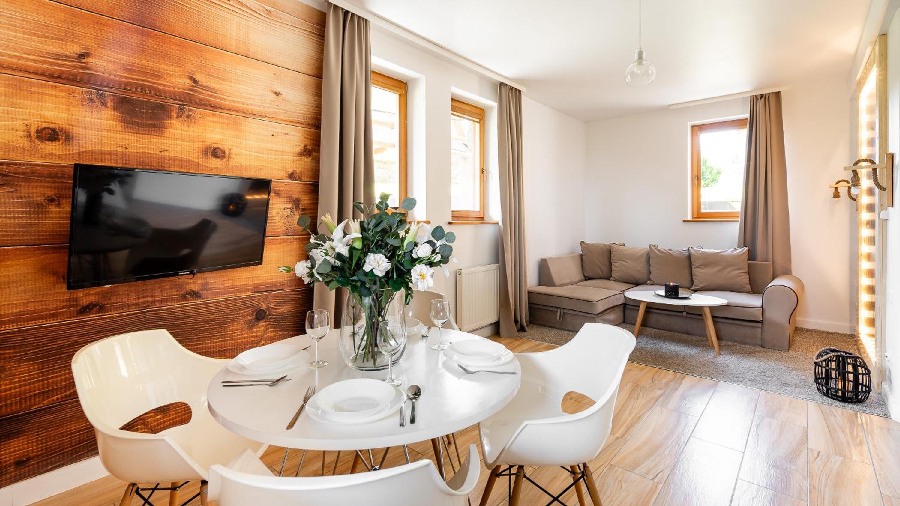 One-Bedroom Apartment - Photo 3