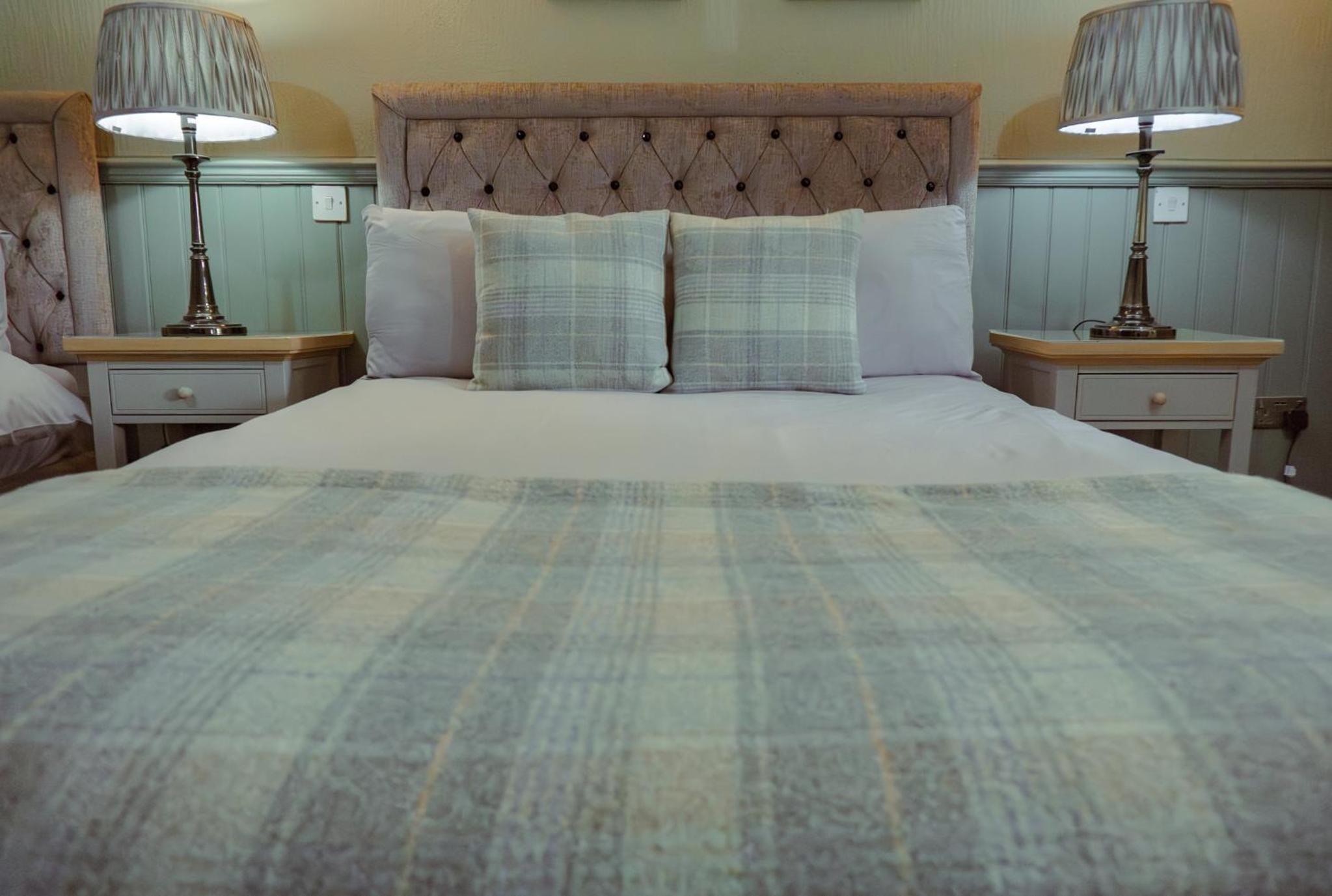 Deluxe Room (2 Adults + 1 Child) photo 3
