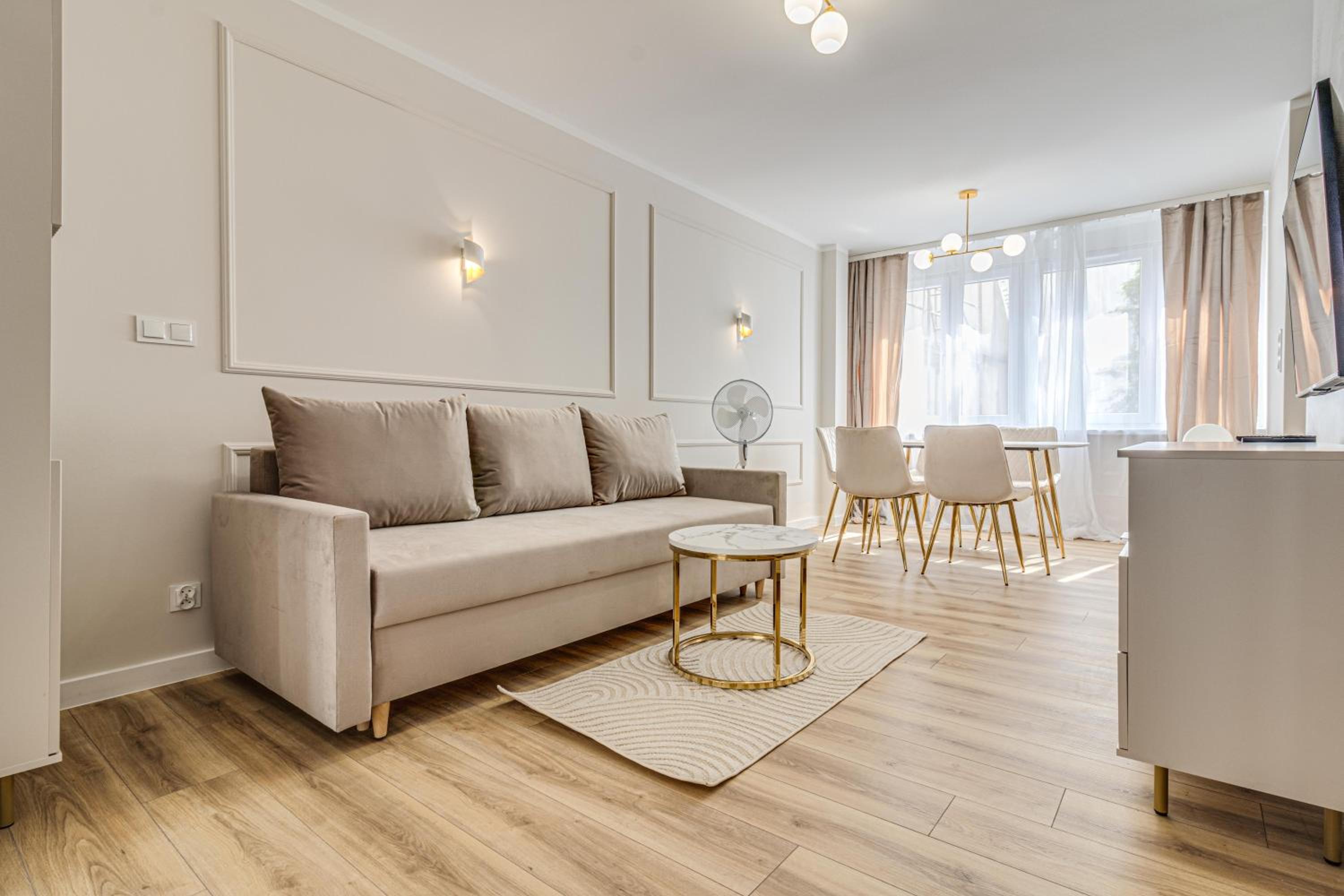 Two-Bedroom Family Apartment - ul. Kuźnicza 25