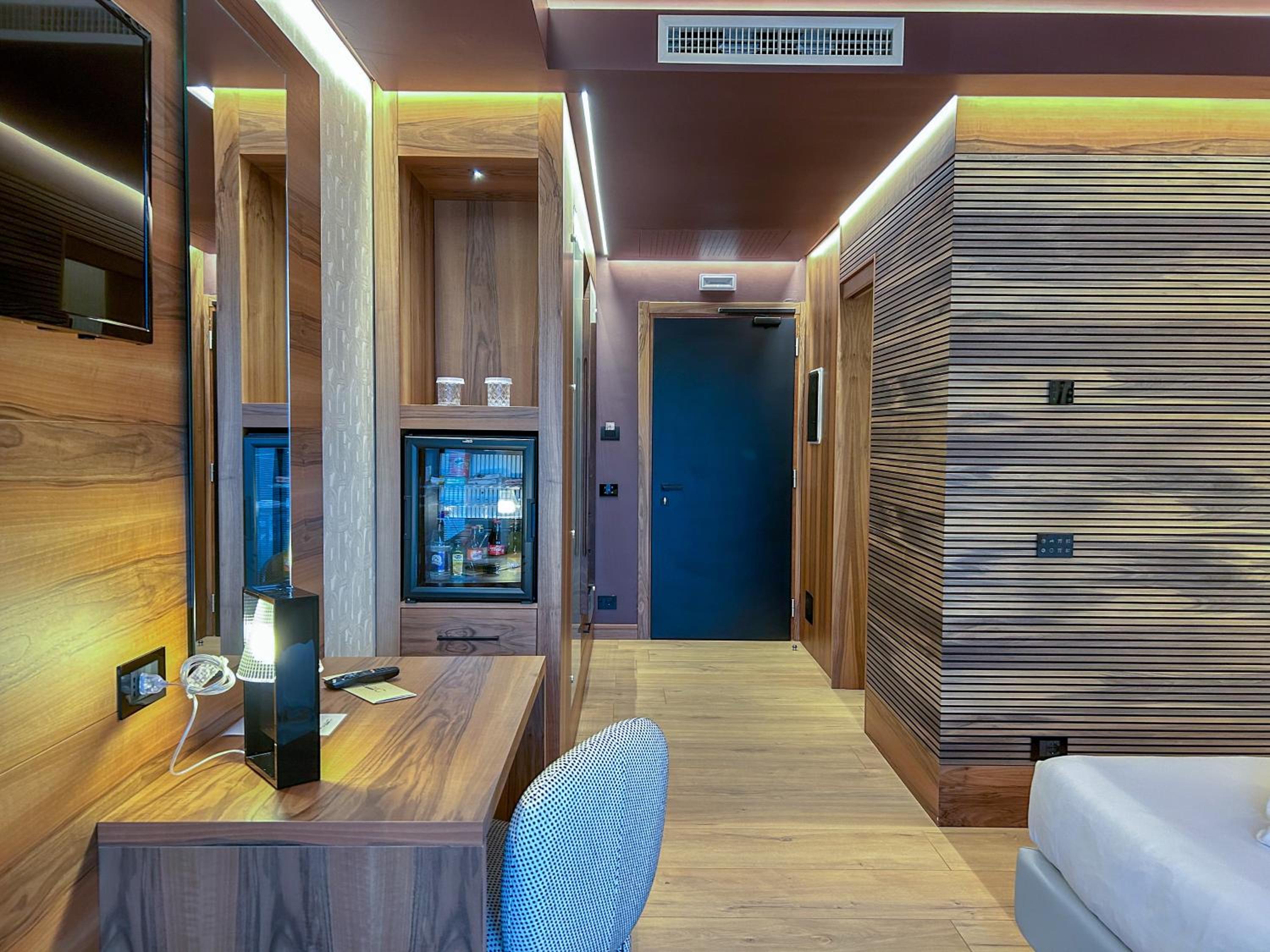 Executive Double Room with Balcony - First Floor - Photo 4