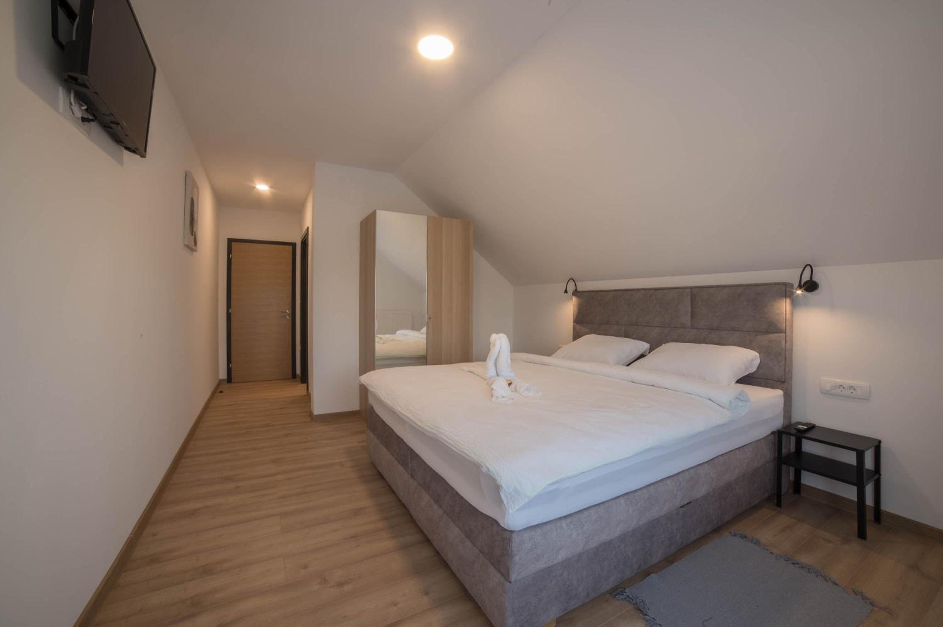 Four-Bedroom House photo 1