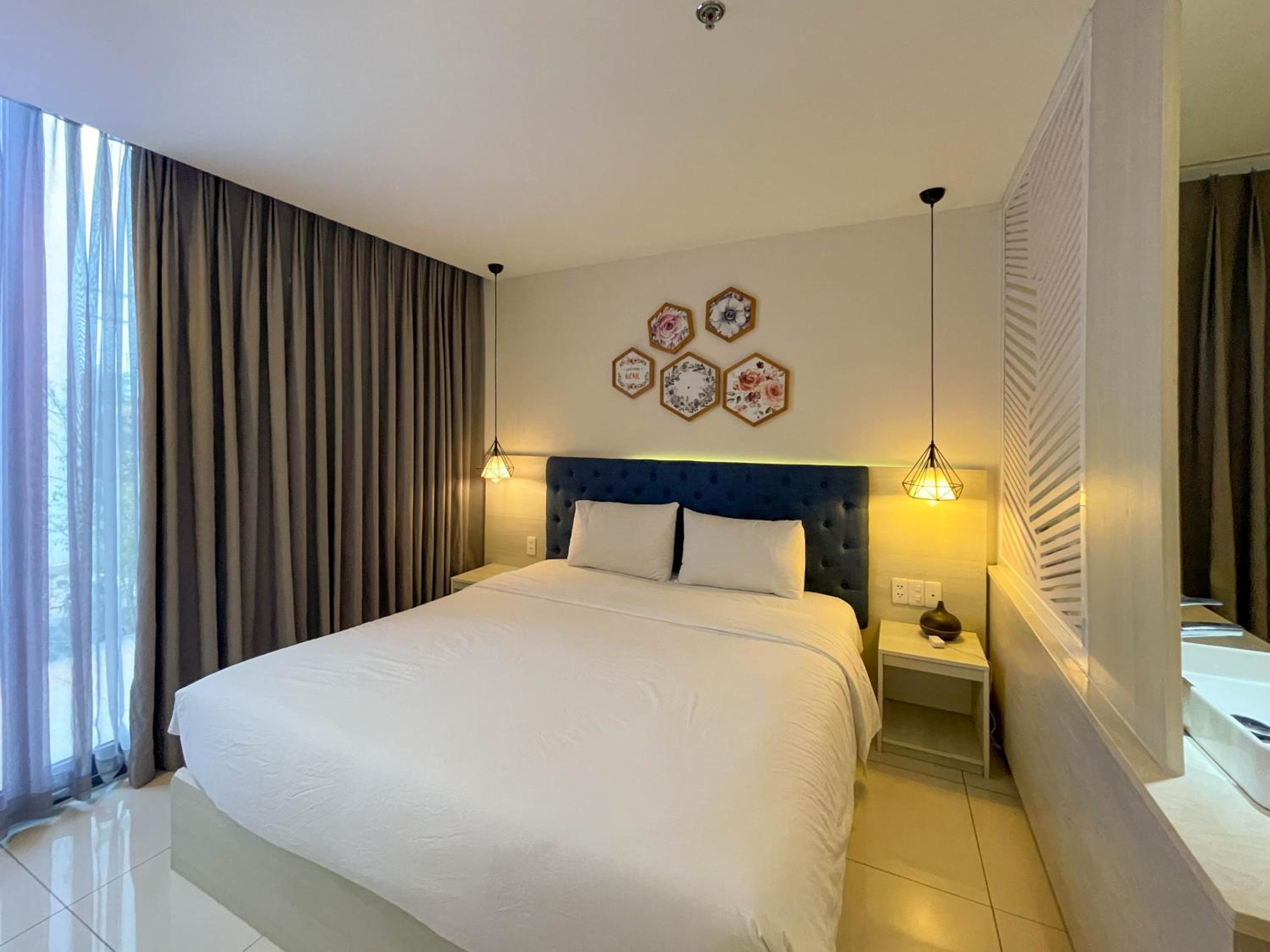 Three-Bedroom Villa photo 1
