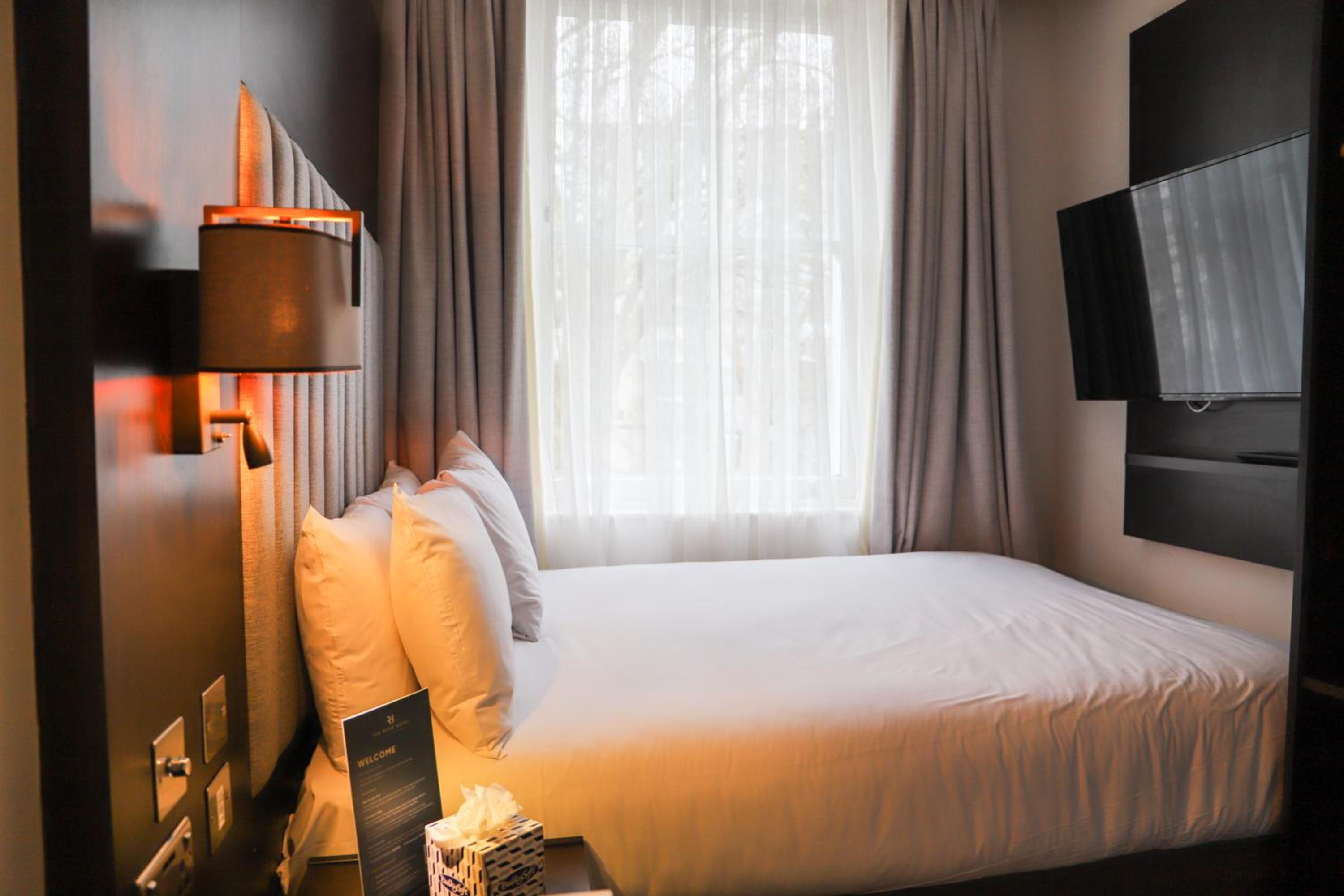 Small Double Room photo 2