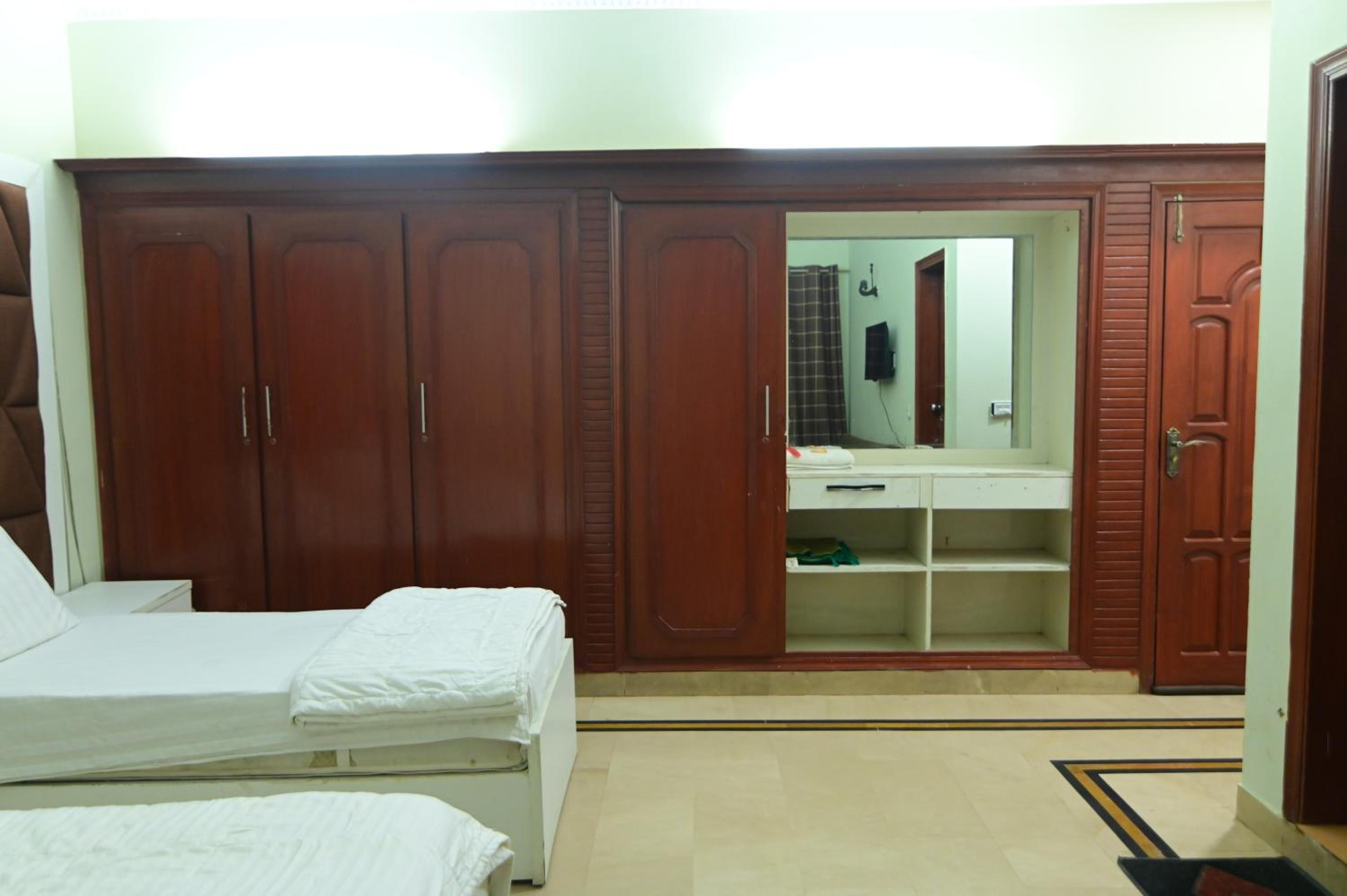 Executive Triple Room