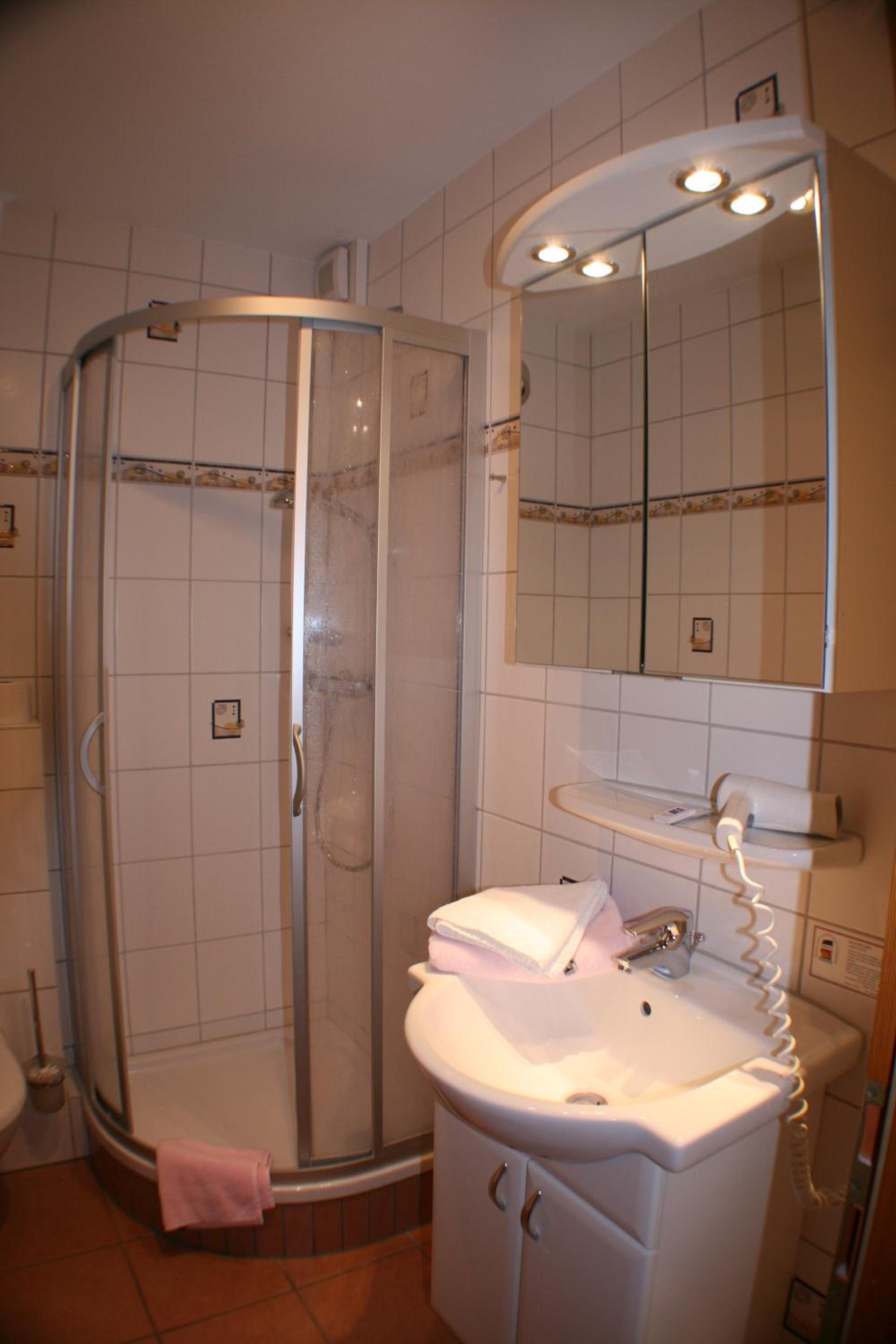 Double Room - Photo 3