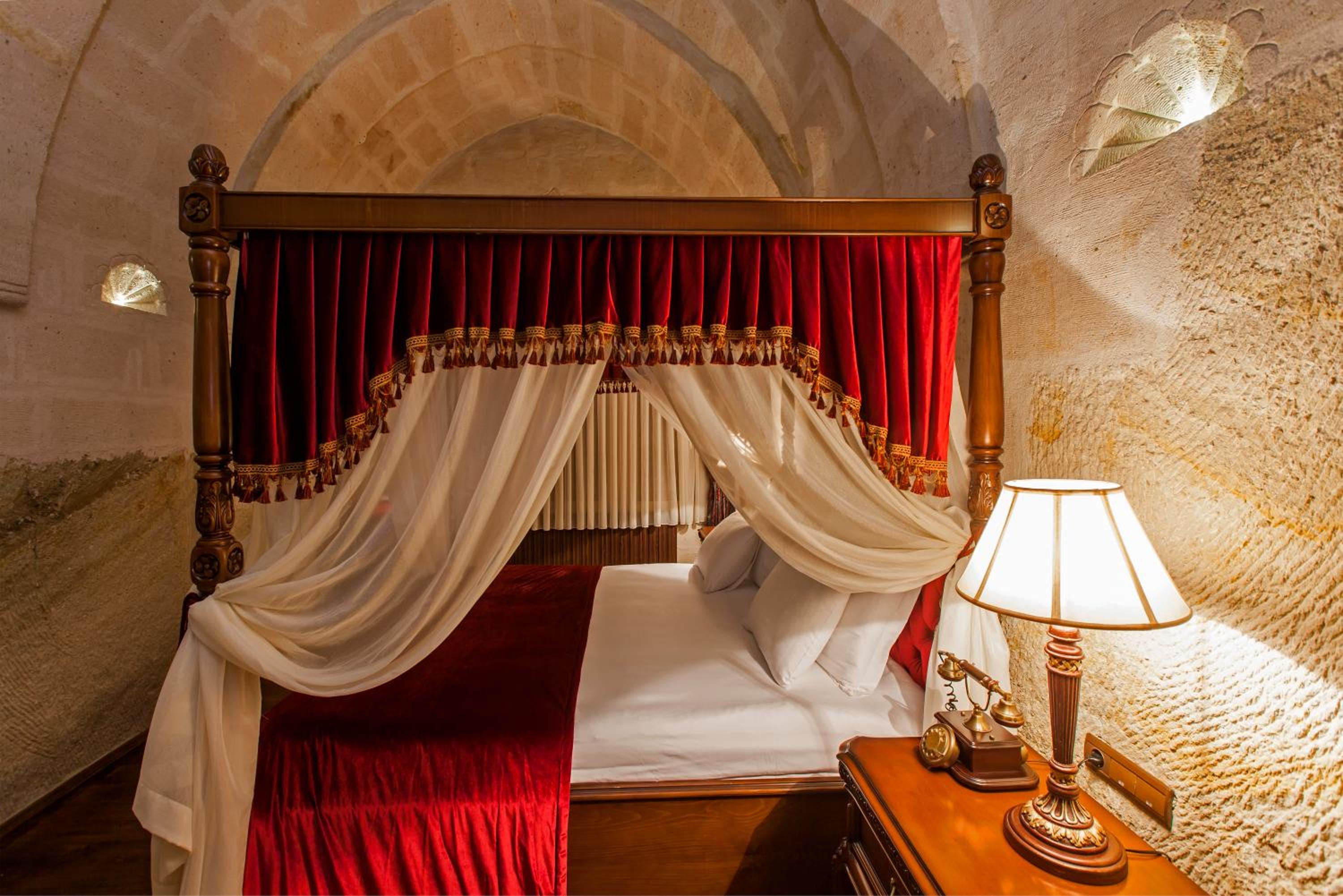 Ottoman Suite - Photo 4