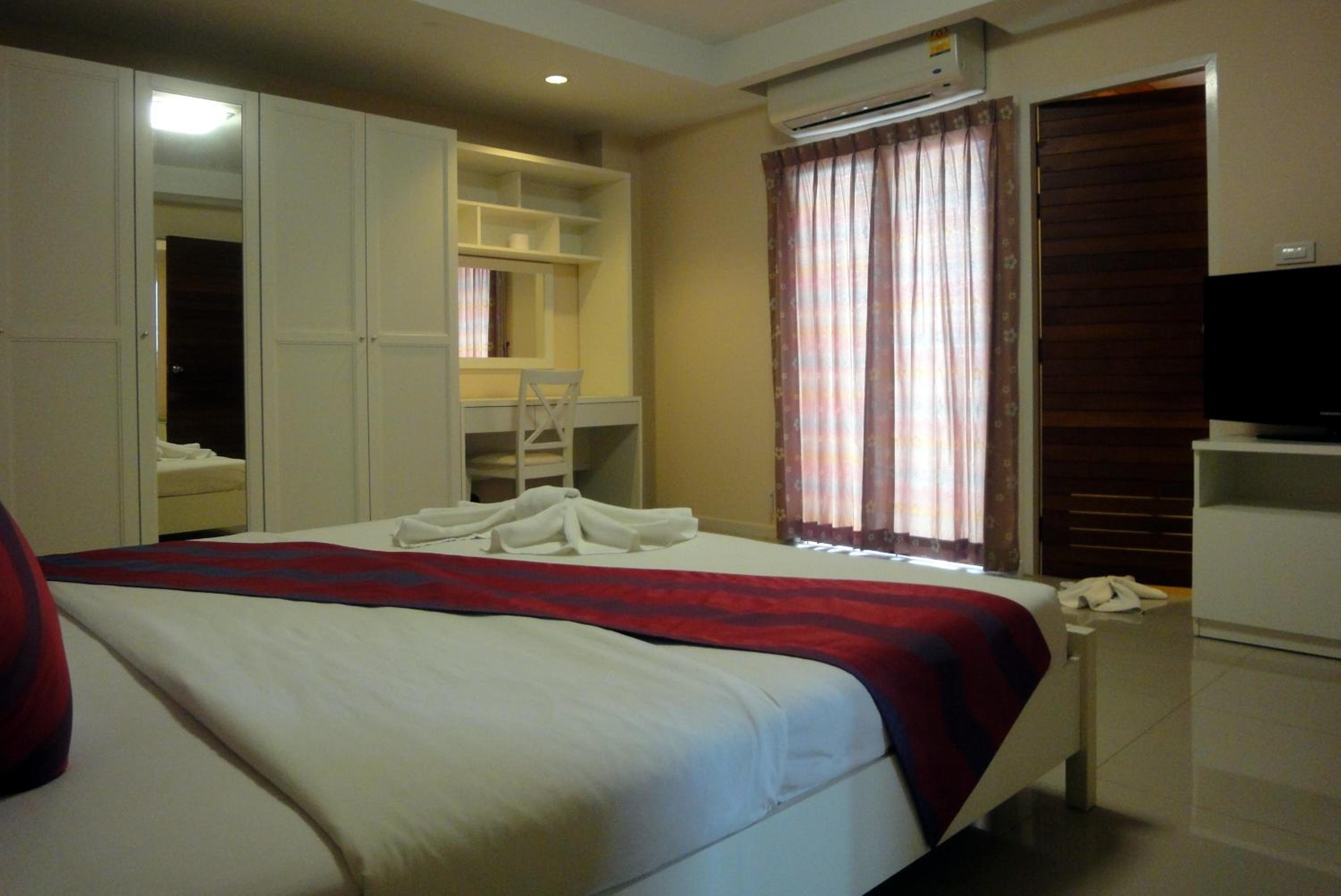 Two-Bedroom Suite photo 3