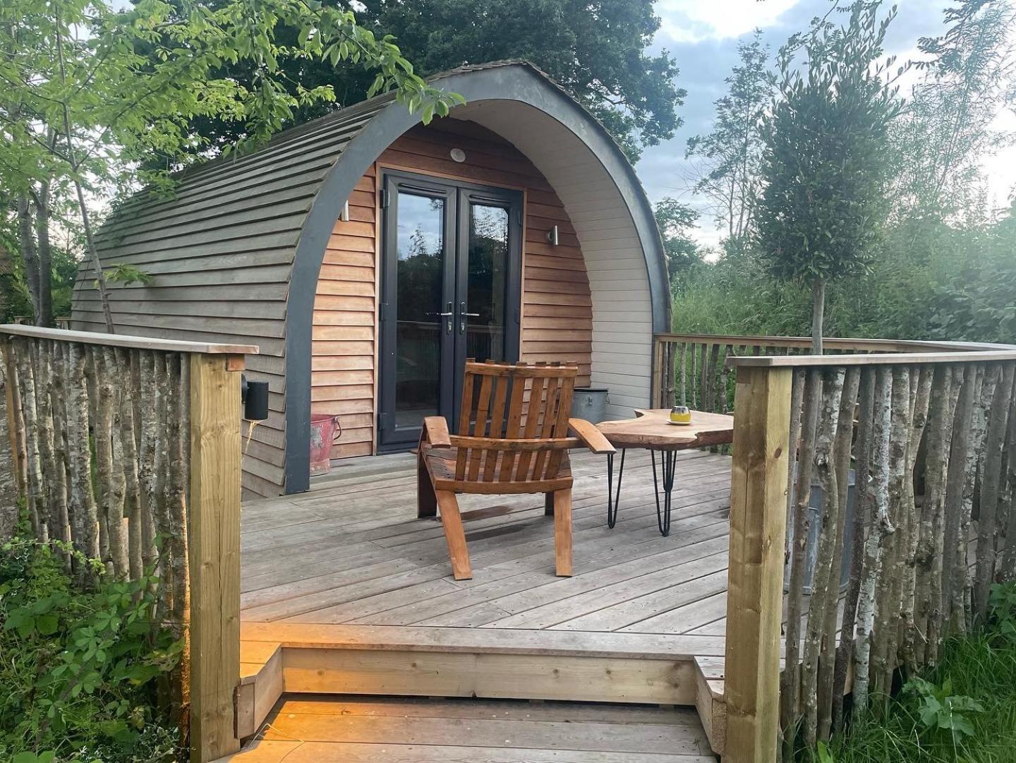 Superior Chalet - Pet Friendly - Photo 6