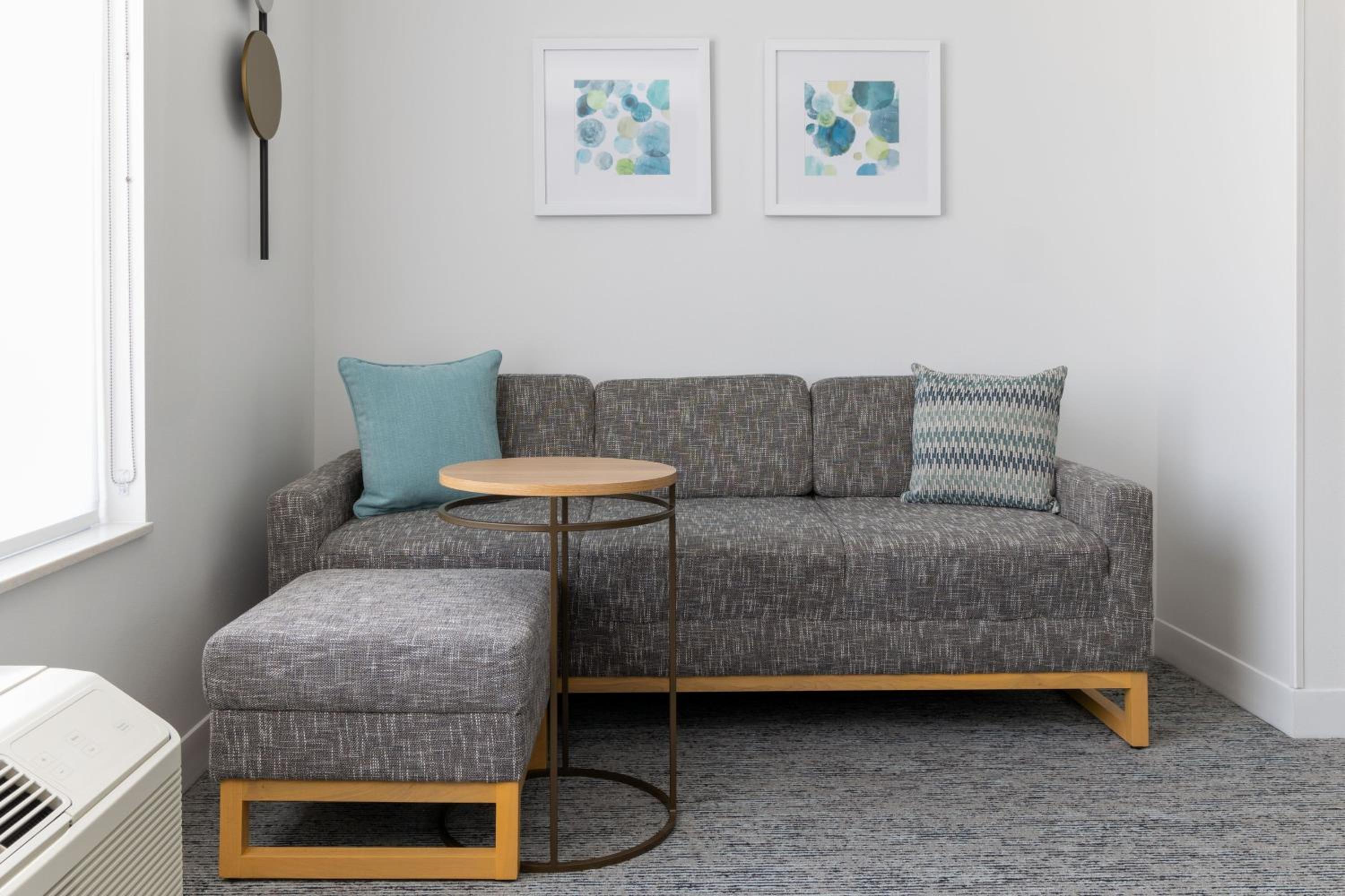 King Studio with Sofa Bed - Photo 1