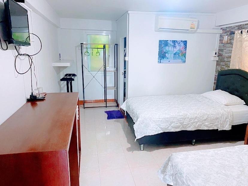 Twin Room - Photo 4