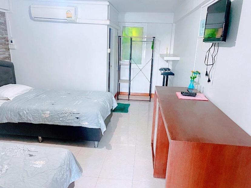 Twin Room - Photo 6
