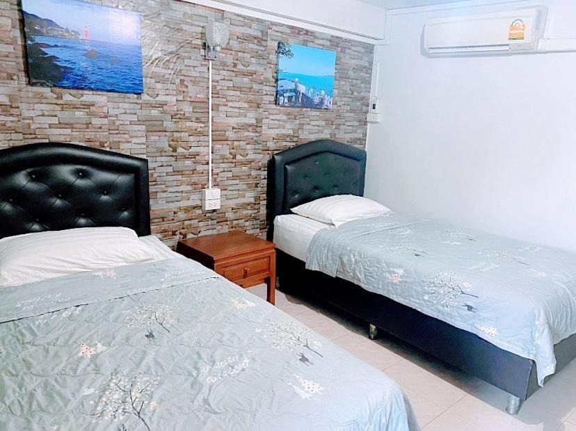 Twin Room - Photo 5