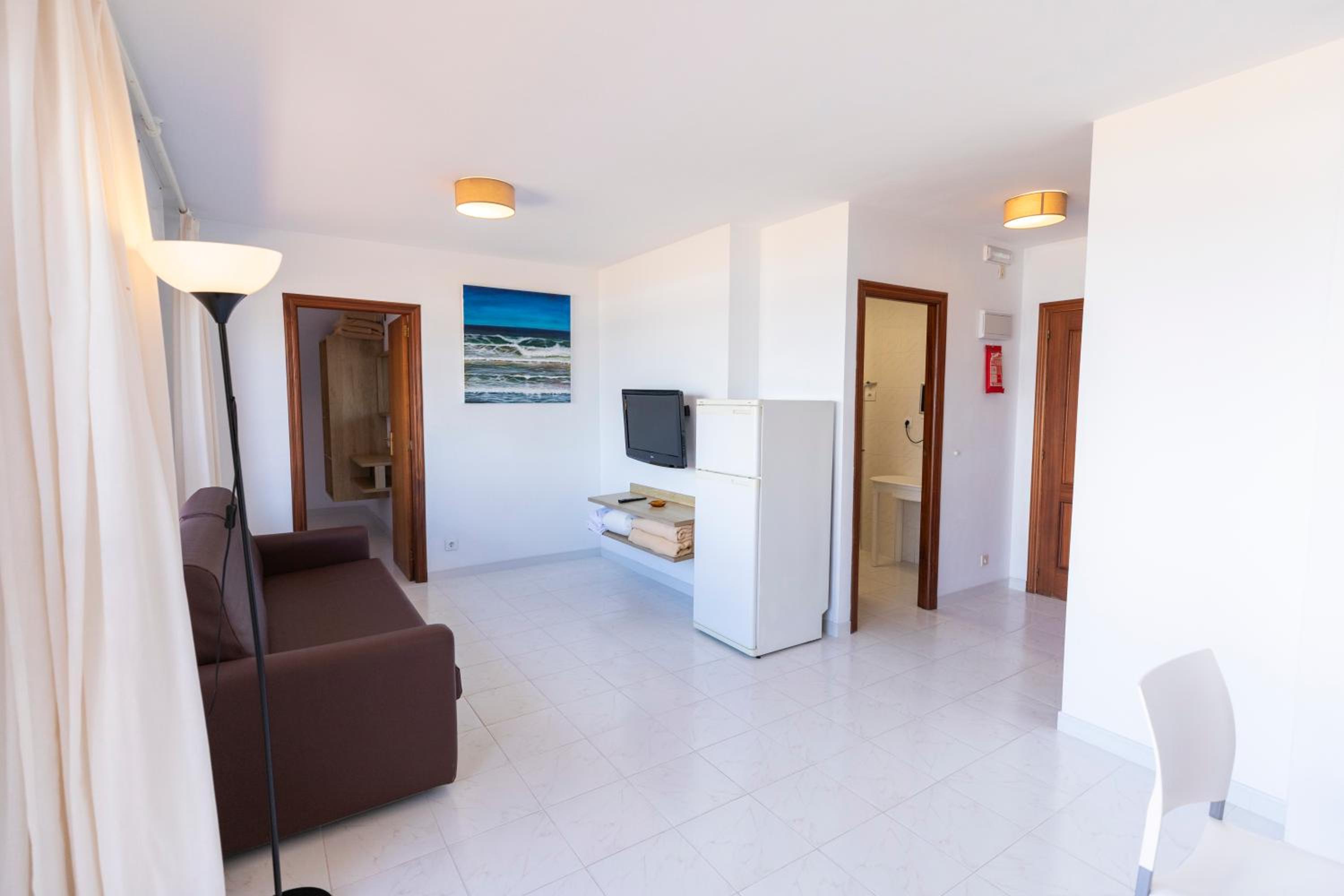 Apartamento Ático de Dos Habitaciones con Terraza