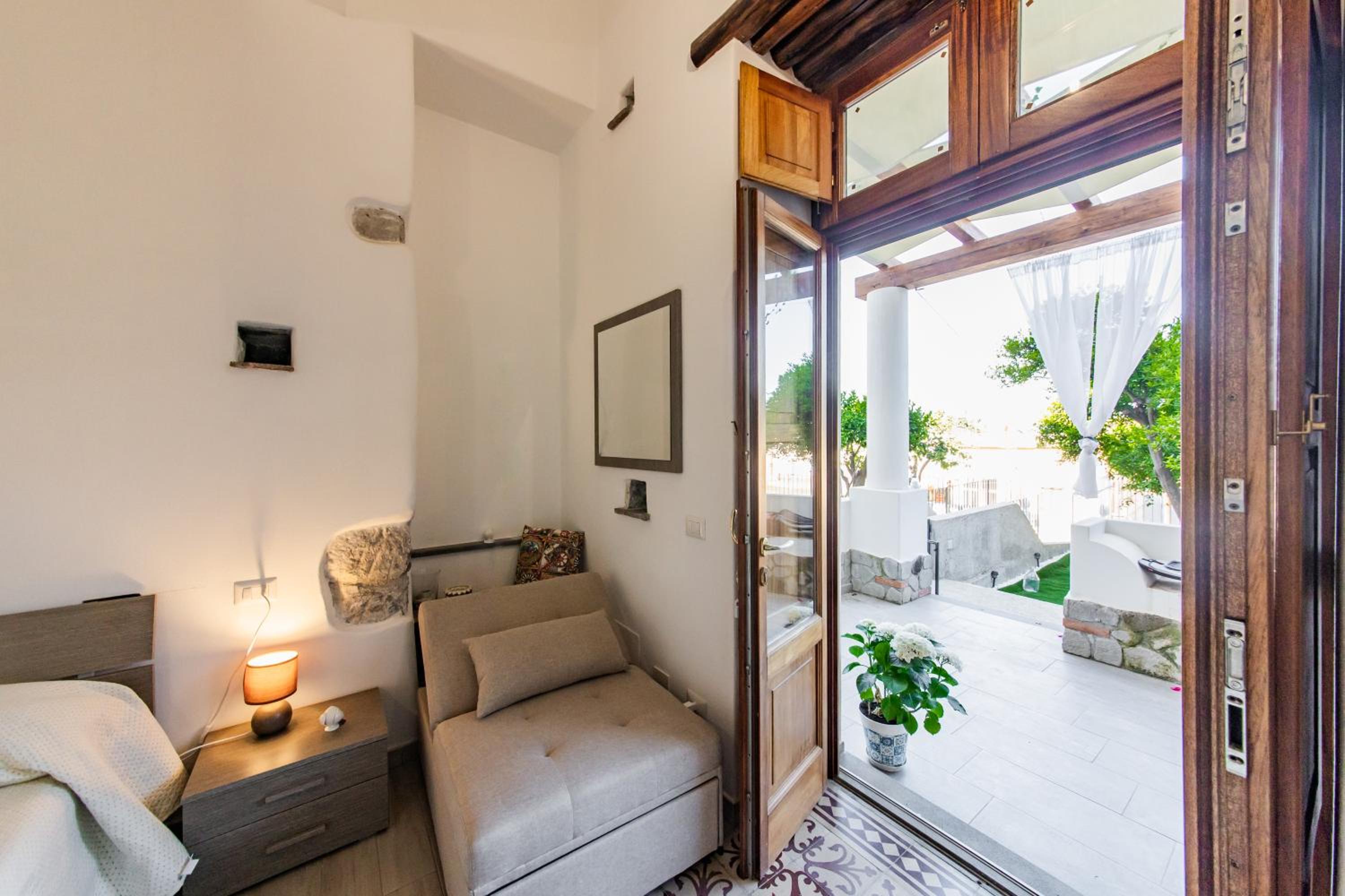 Studio with Garden View photo 3