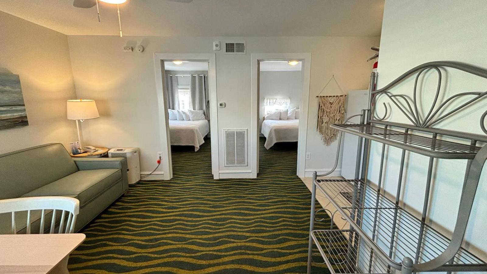 Two-Bedroom Apartment (4 Adults + 2 Children) photo 2