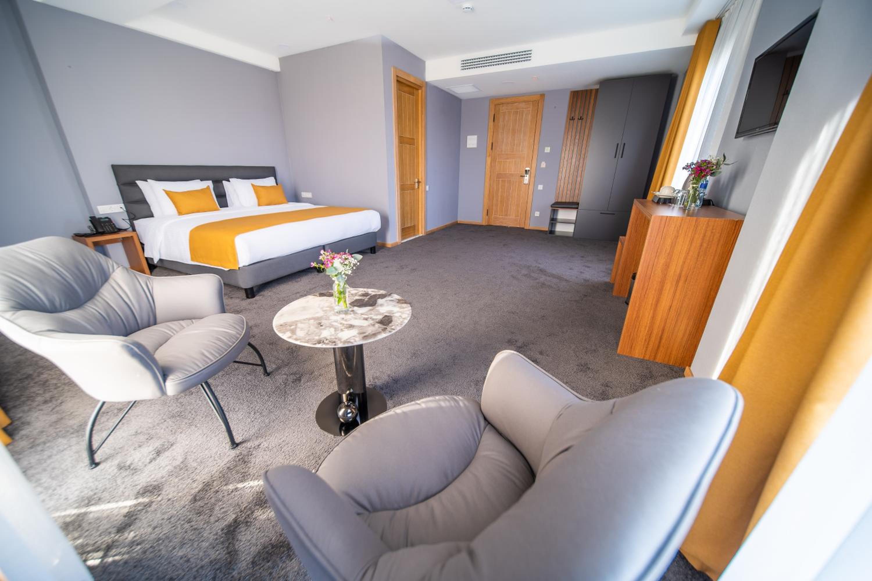 Junior Suite - Photo 1