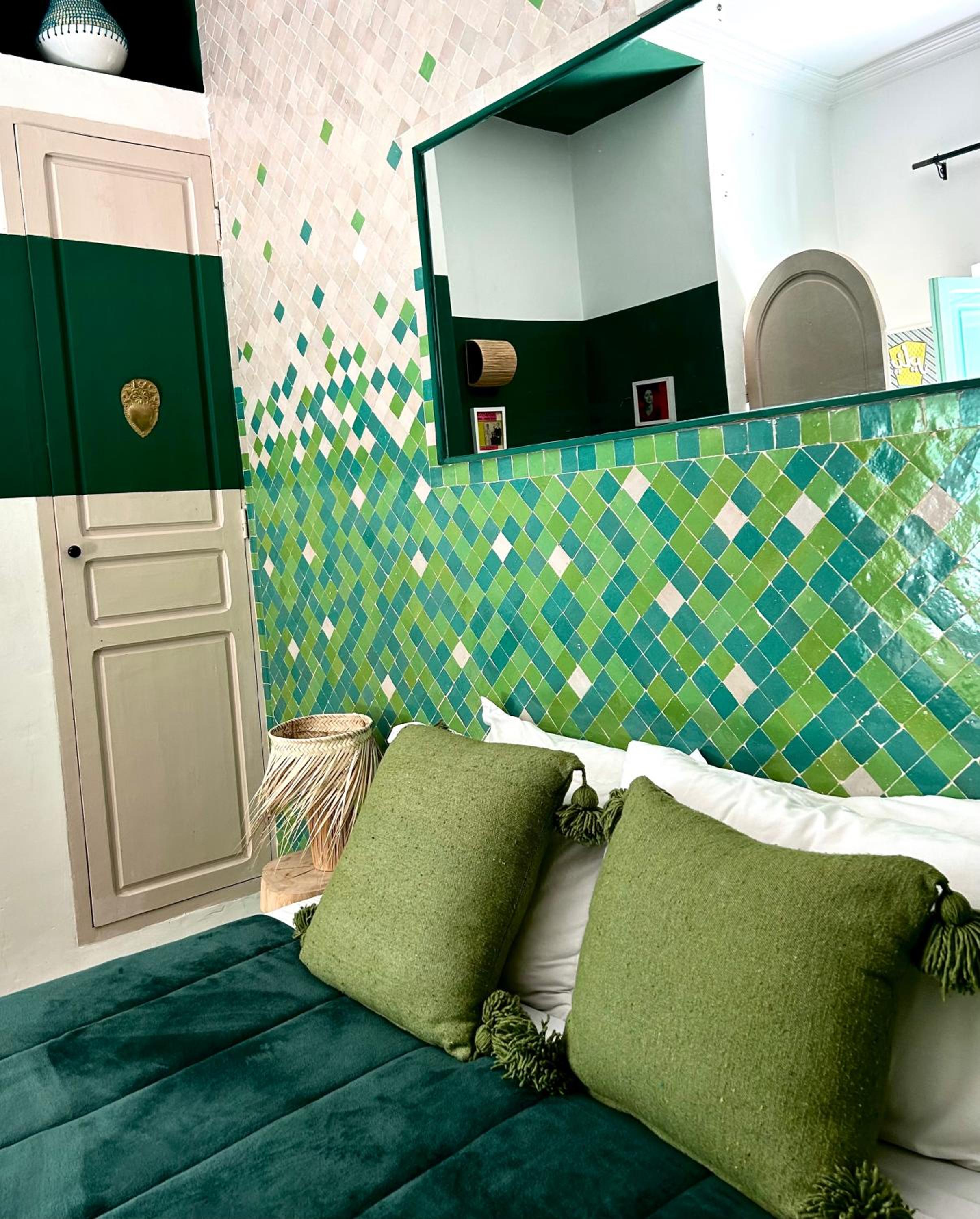 Jade Double Room - Photo 2