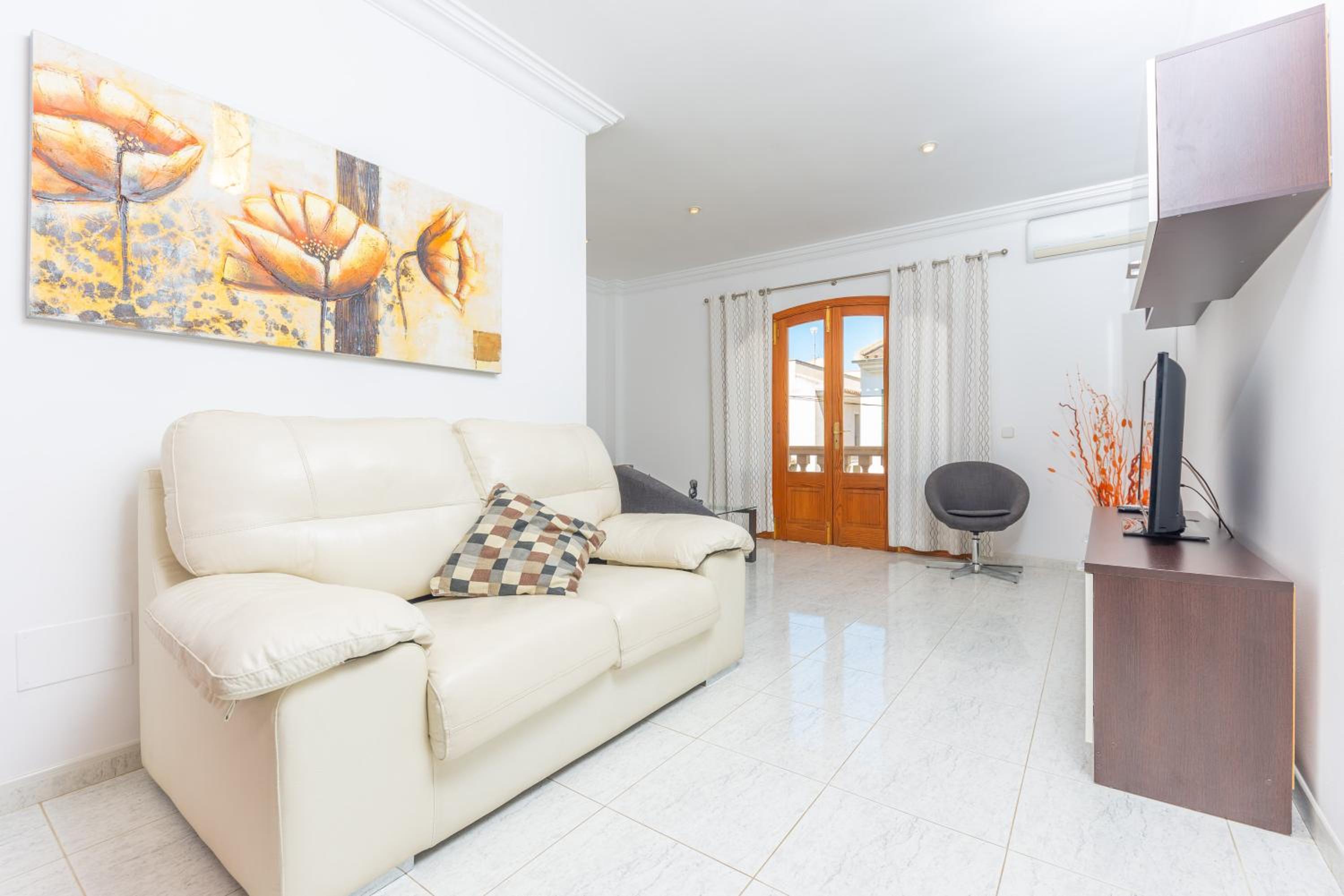 Four-Bedroom Villa photo 3