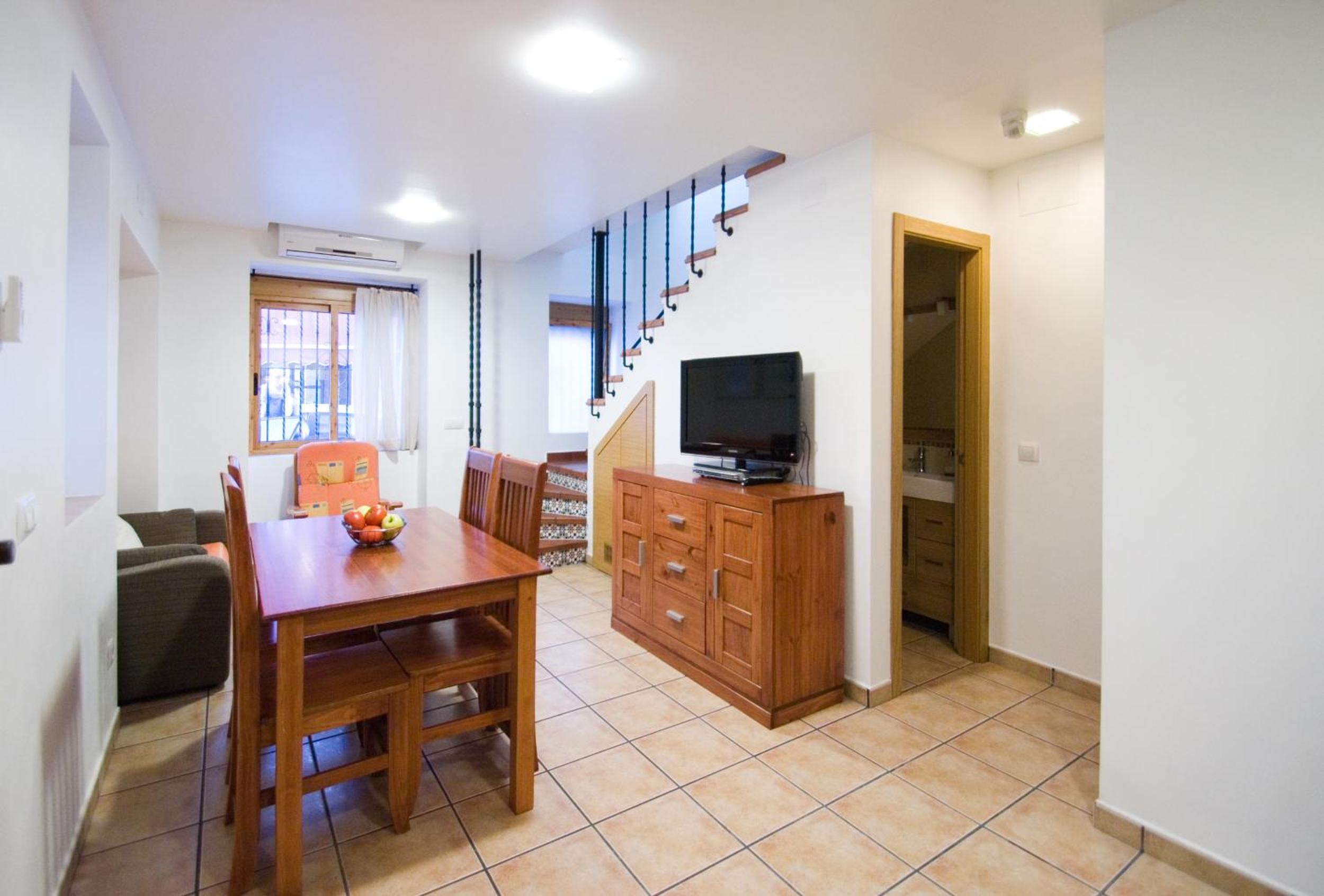 Two-Bedroom House photo 3