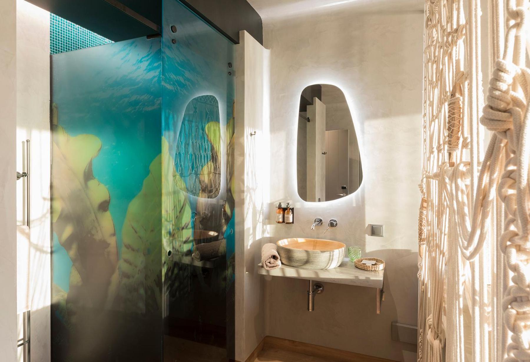 Double Room - Photo 5