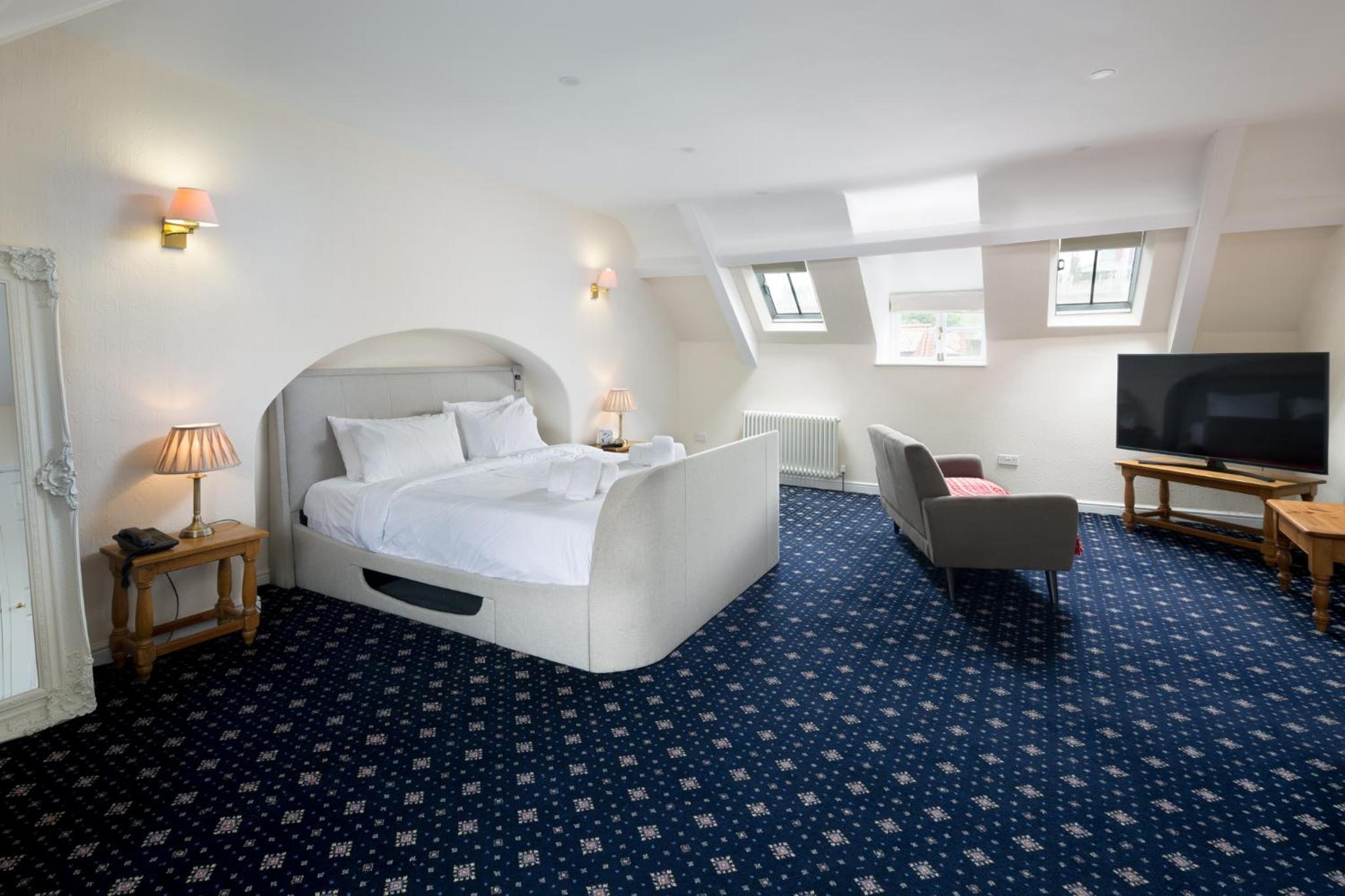 Superior King Room