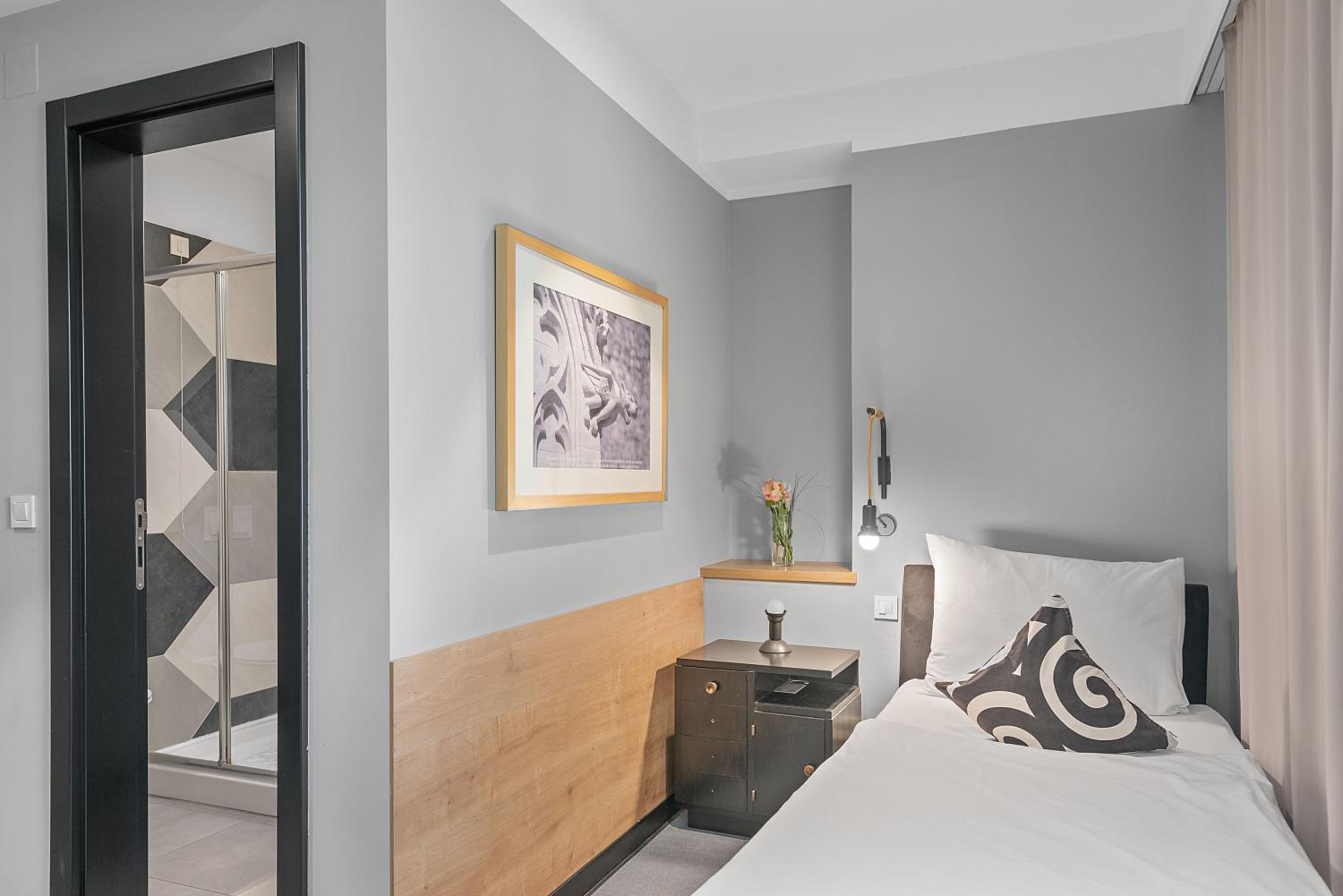 Single Room photo 3