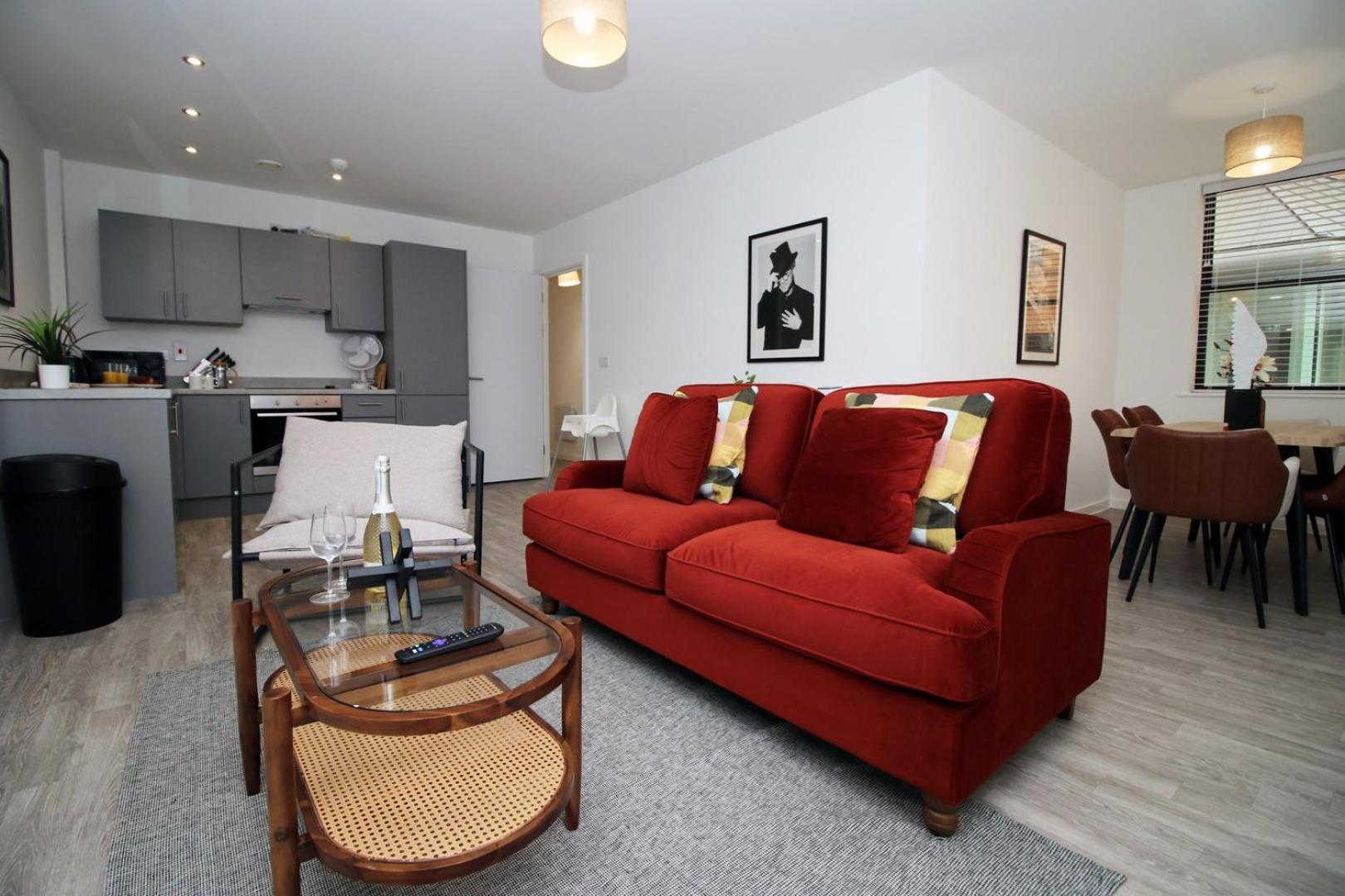Apartment photo 2