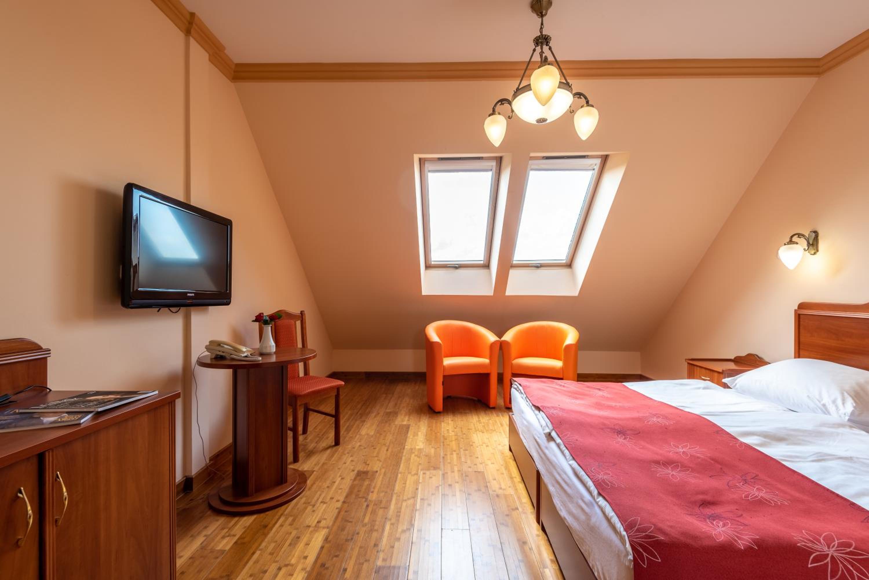 Standard Double or Twin Room photo 2
