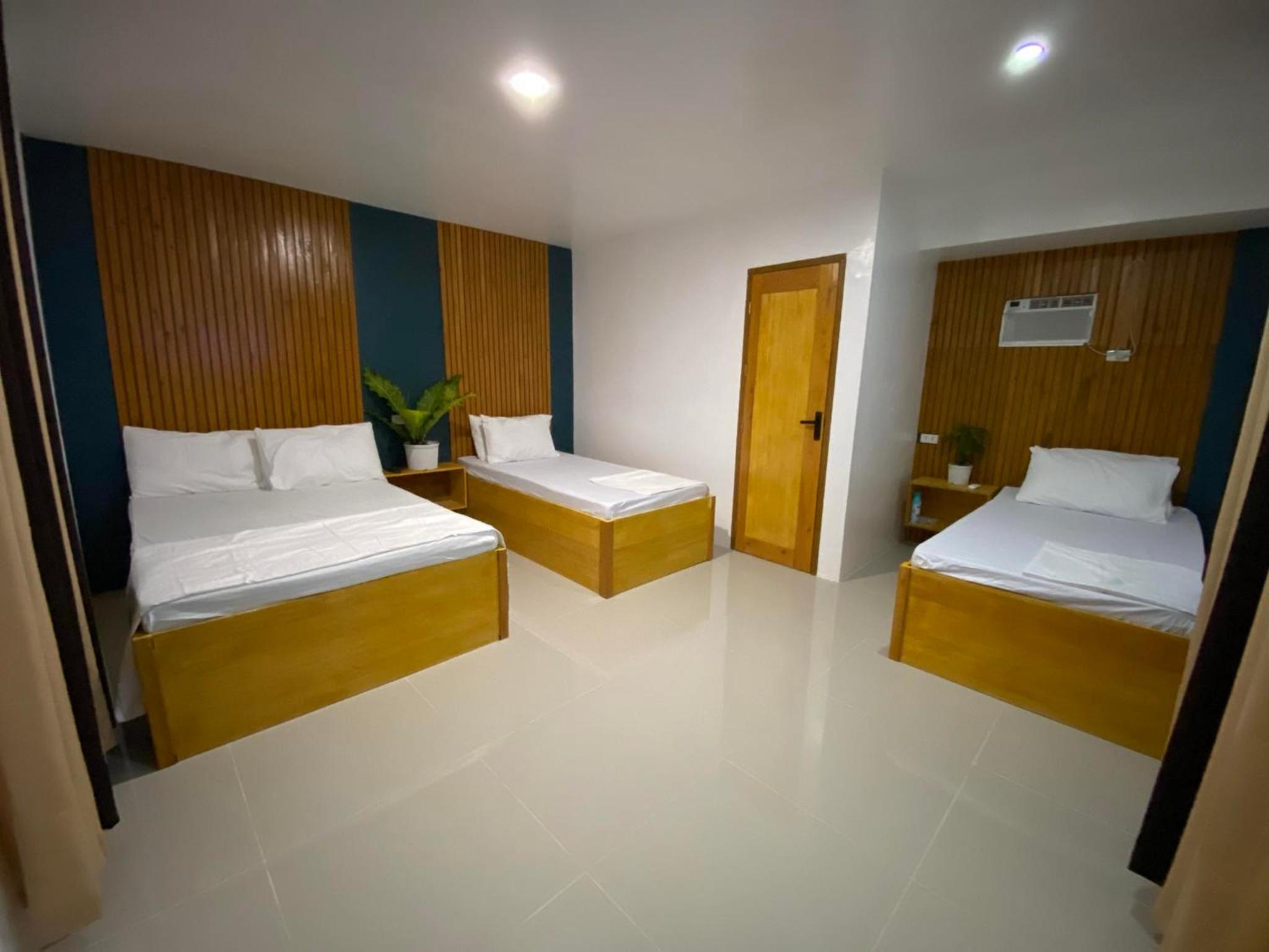 Quadruple Room With Terrace