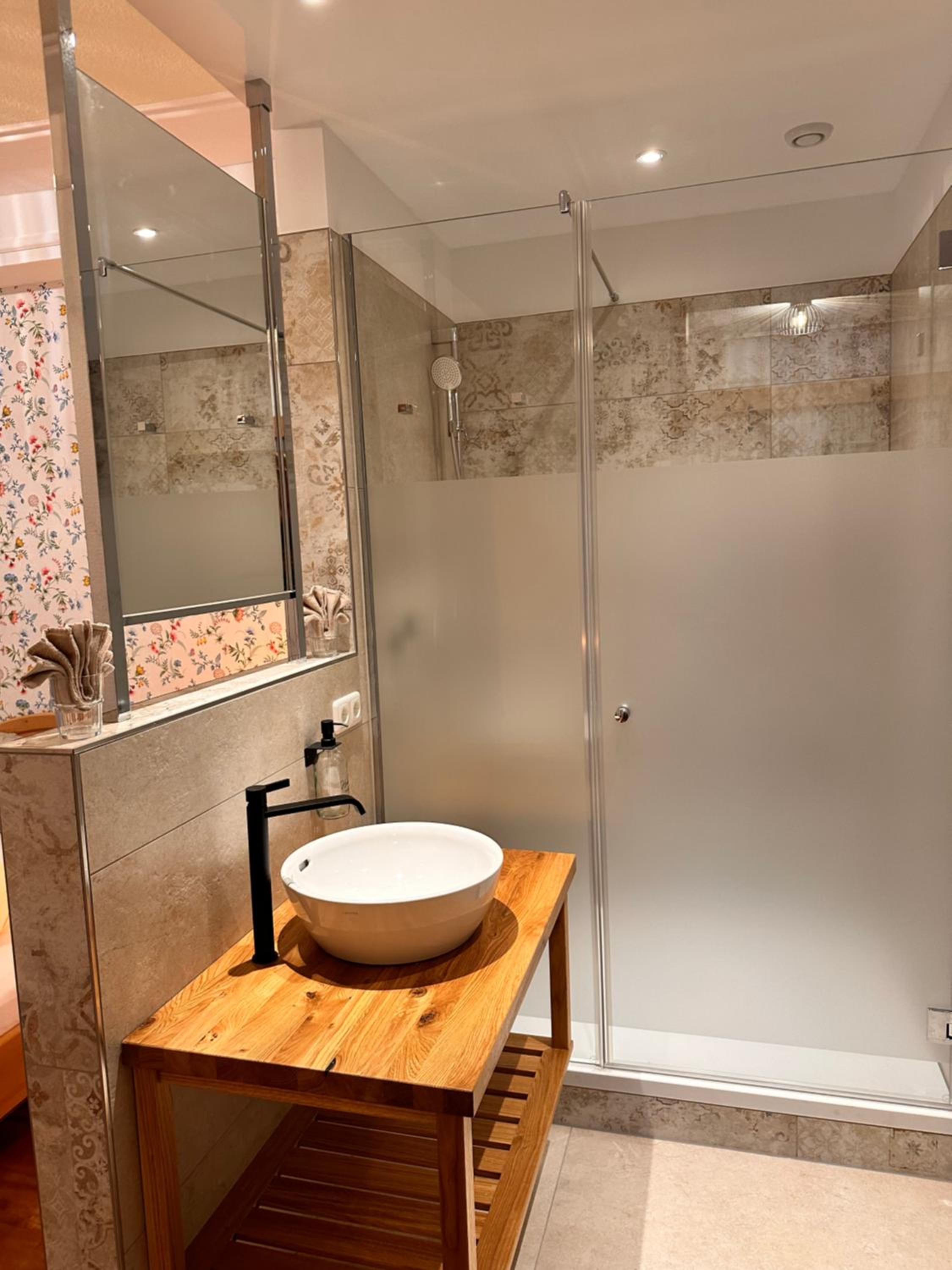 Romantic Suite - Photo 6