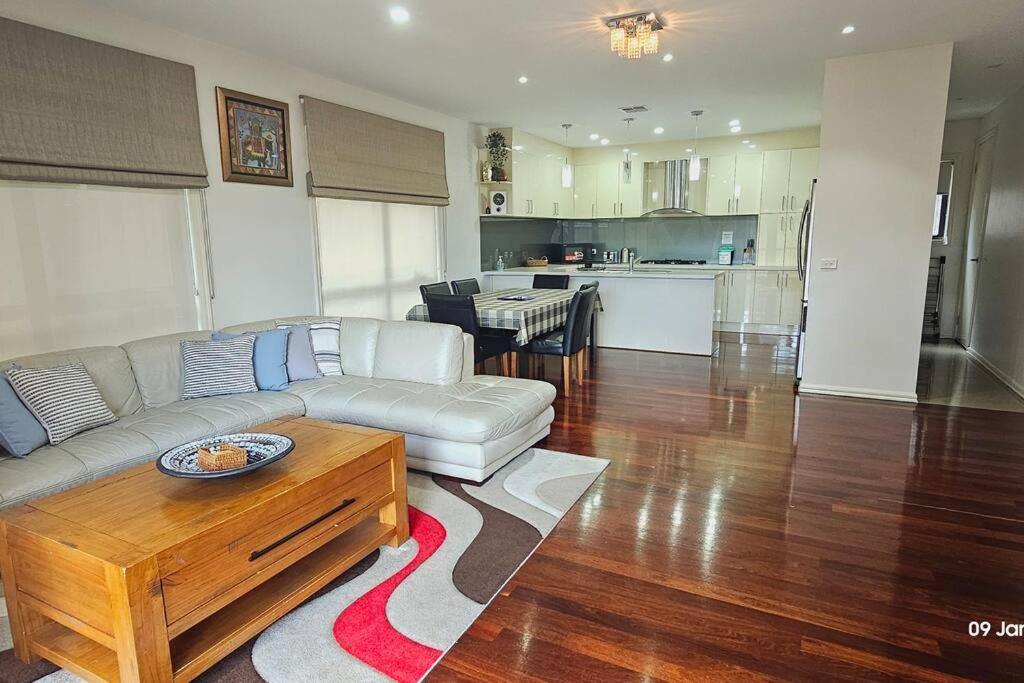 Four-Bedroom House photo 1