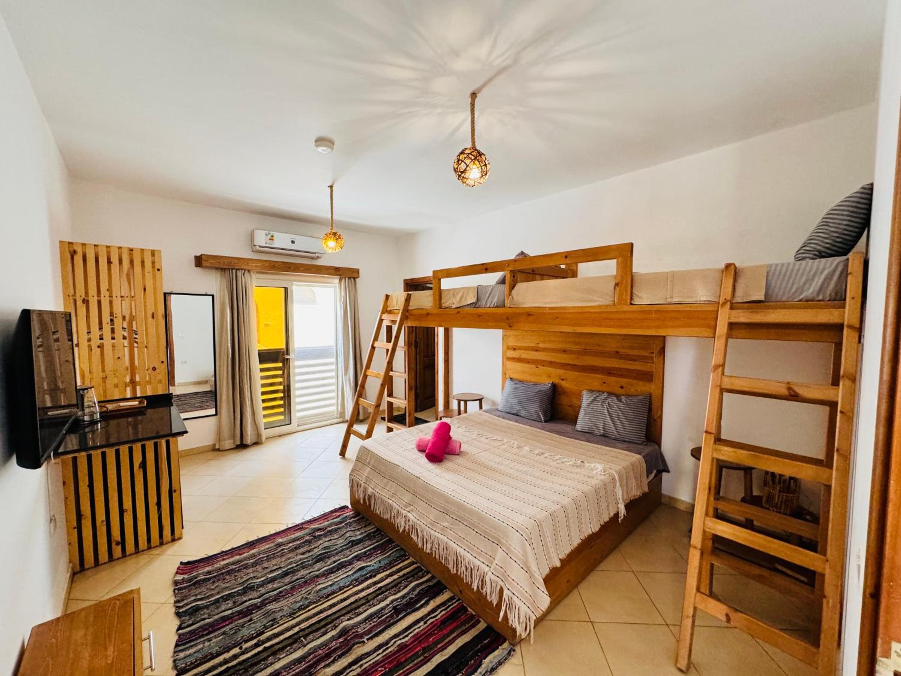 Quadruple Room photo 3