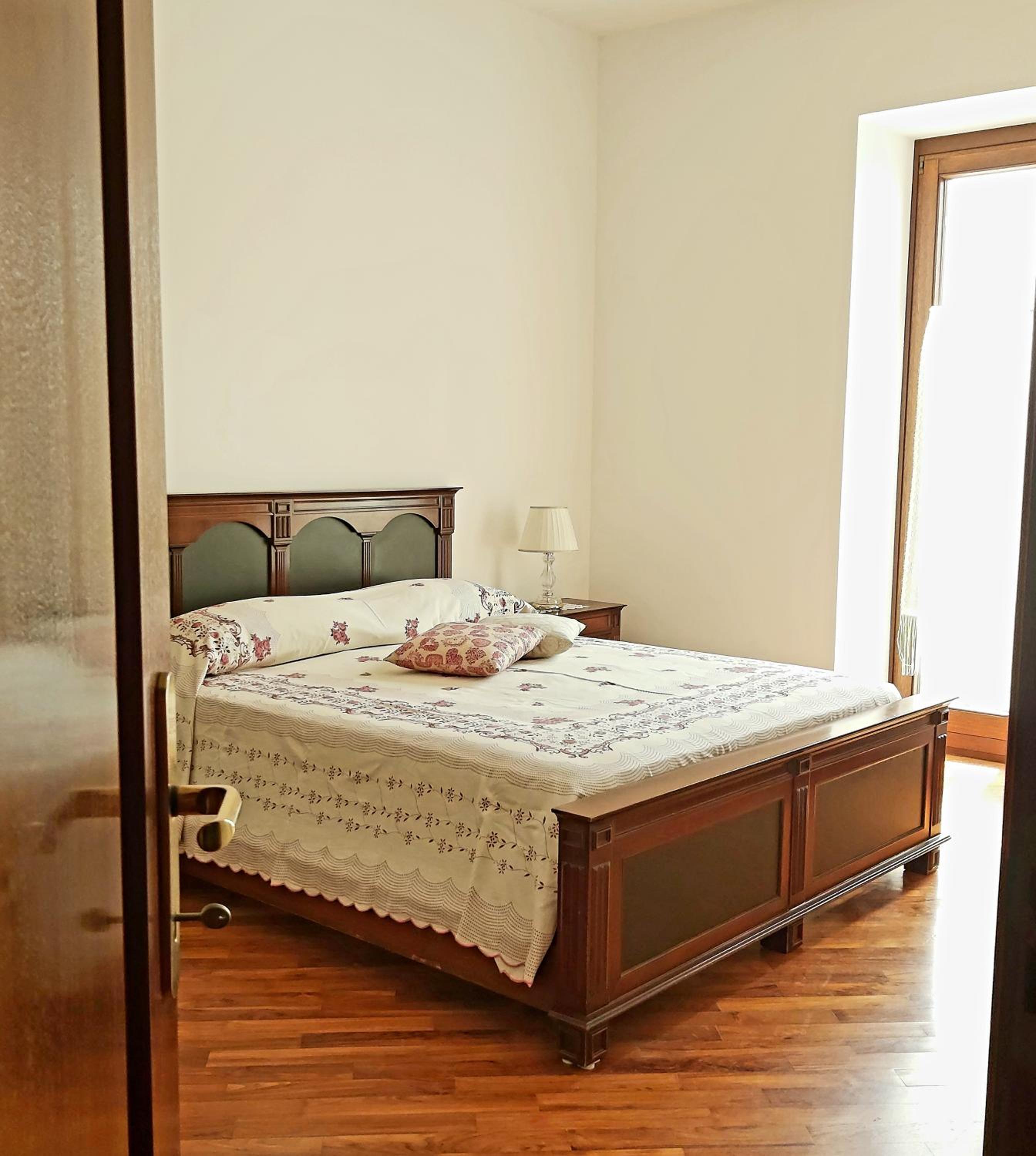 Two-Bedroom House photo 3