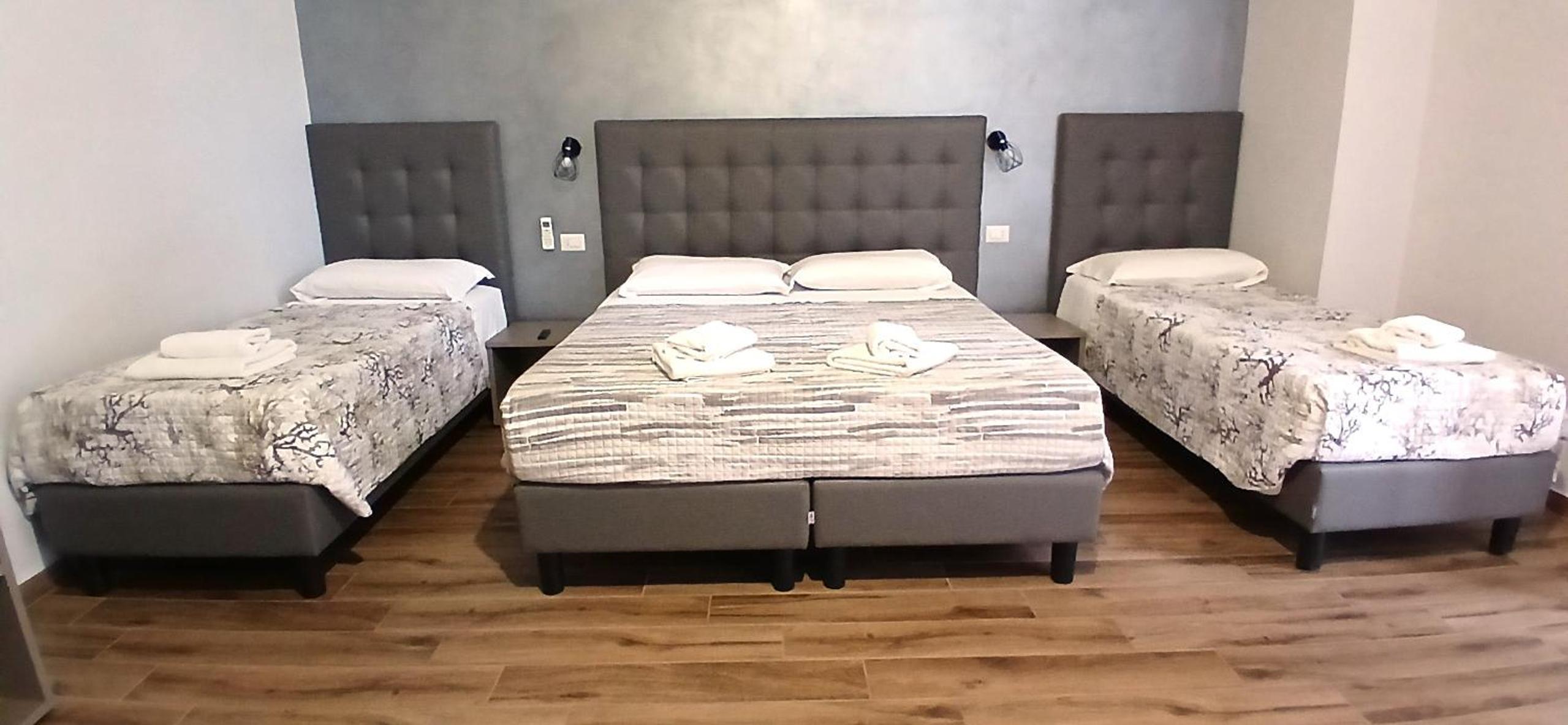 Deluxe Quadruple Room