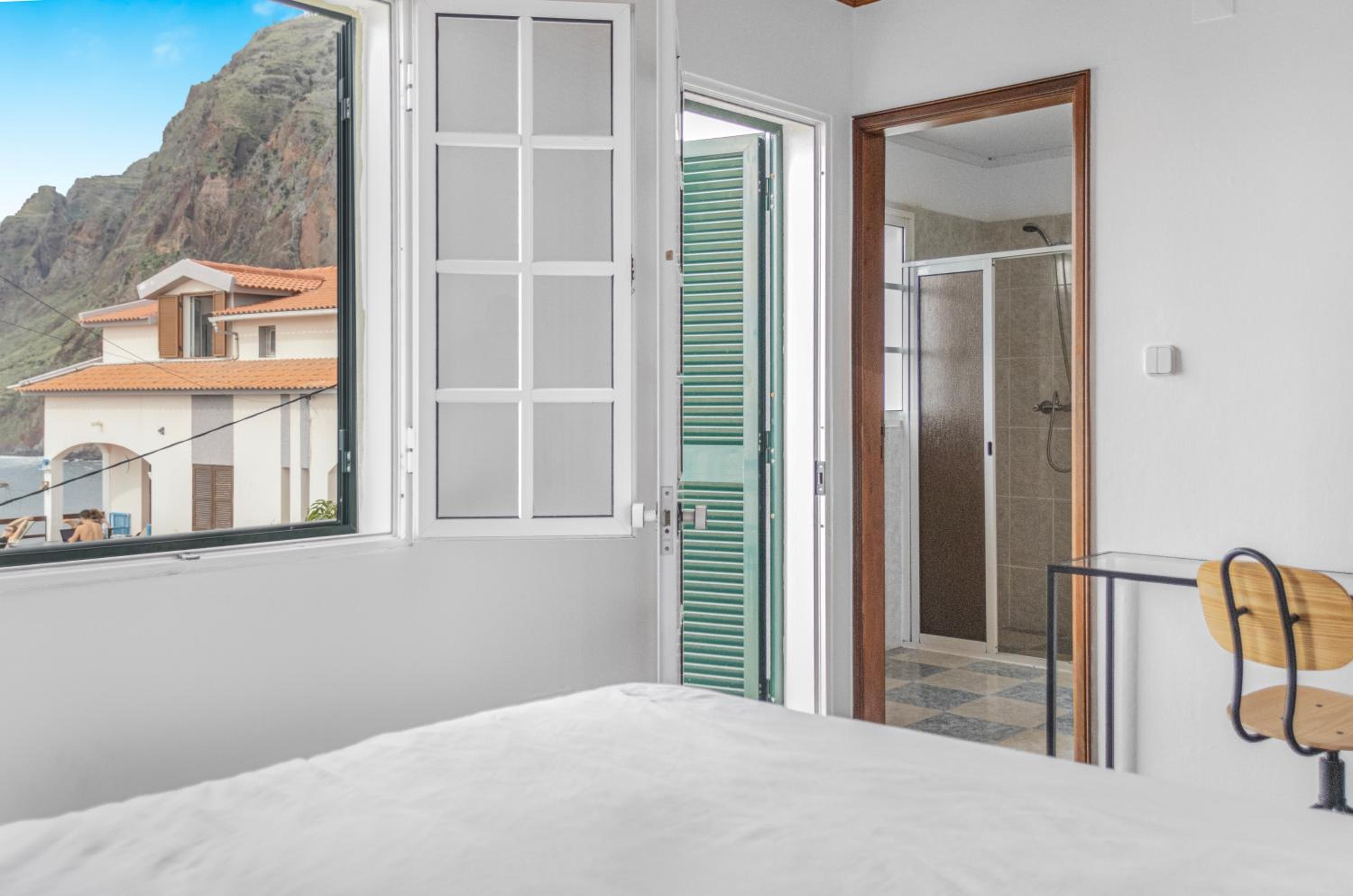 Double Room with Balcony and Sea View photo 1