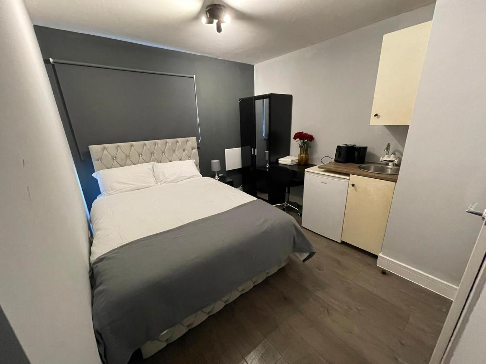 Double Room With Private Bathroom