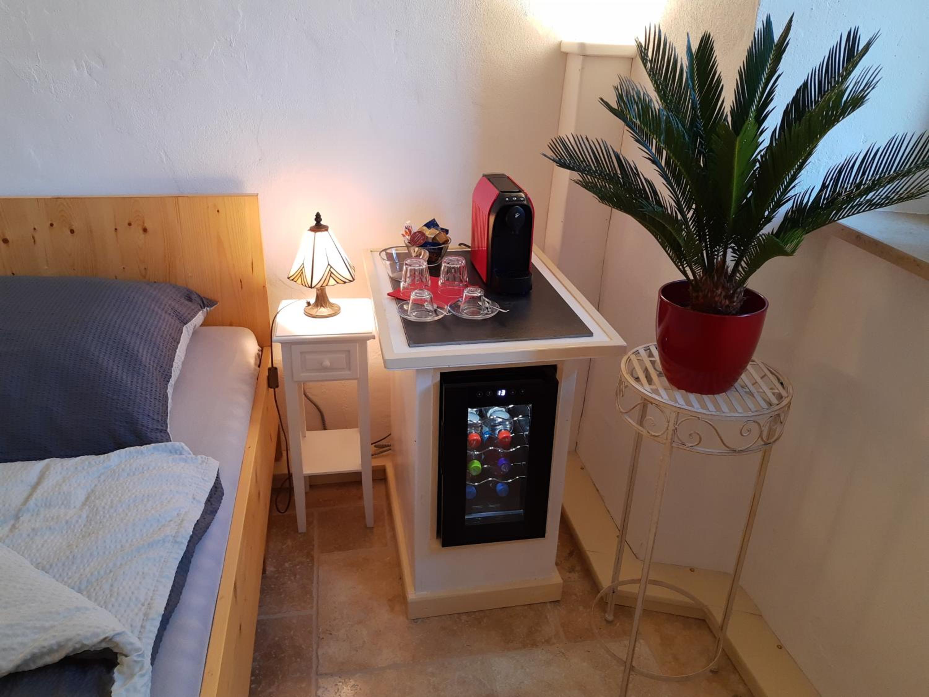 Double Room with Shared Bathroom photo 3